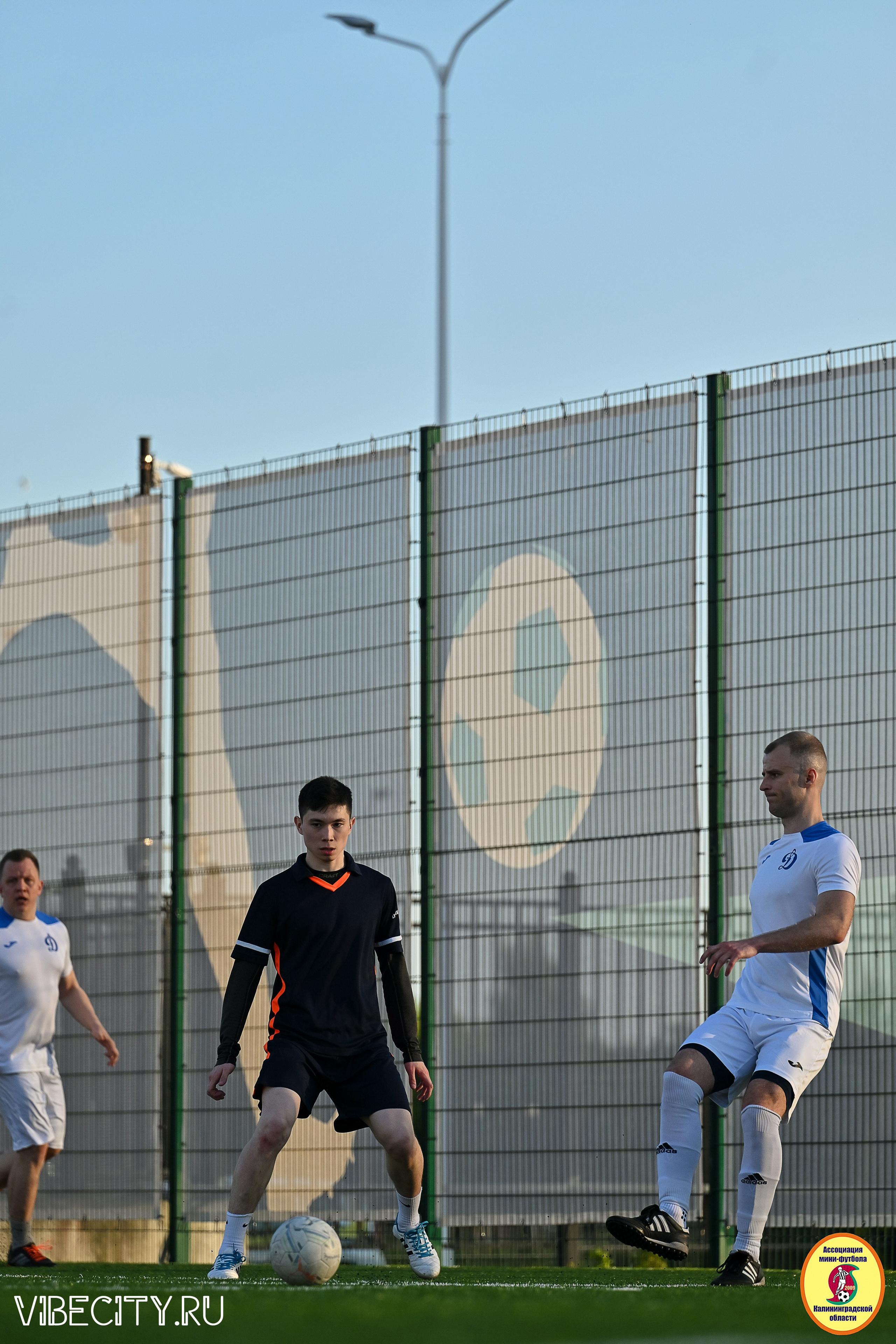 ИГРЫ МИНИ-ФУТБОЛЬНОЙ И КОРПОРАТИВНОЙ ЛИГИ. VIBECITY.RU Вайб Сити Ру Фоторепортажи Фотоотчеты Калининград
