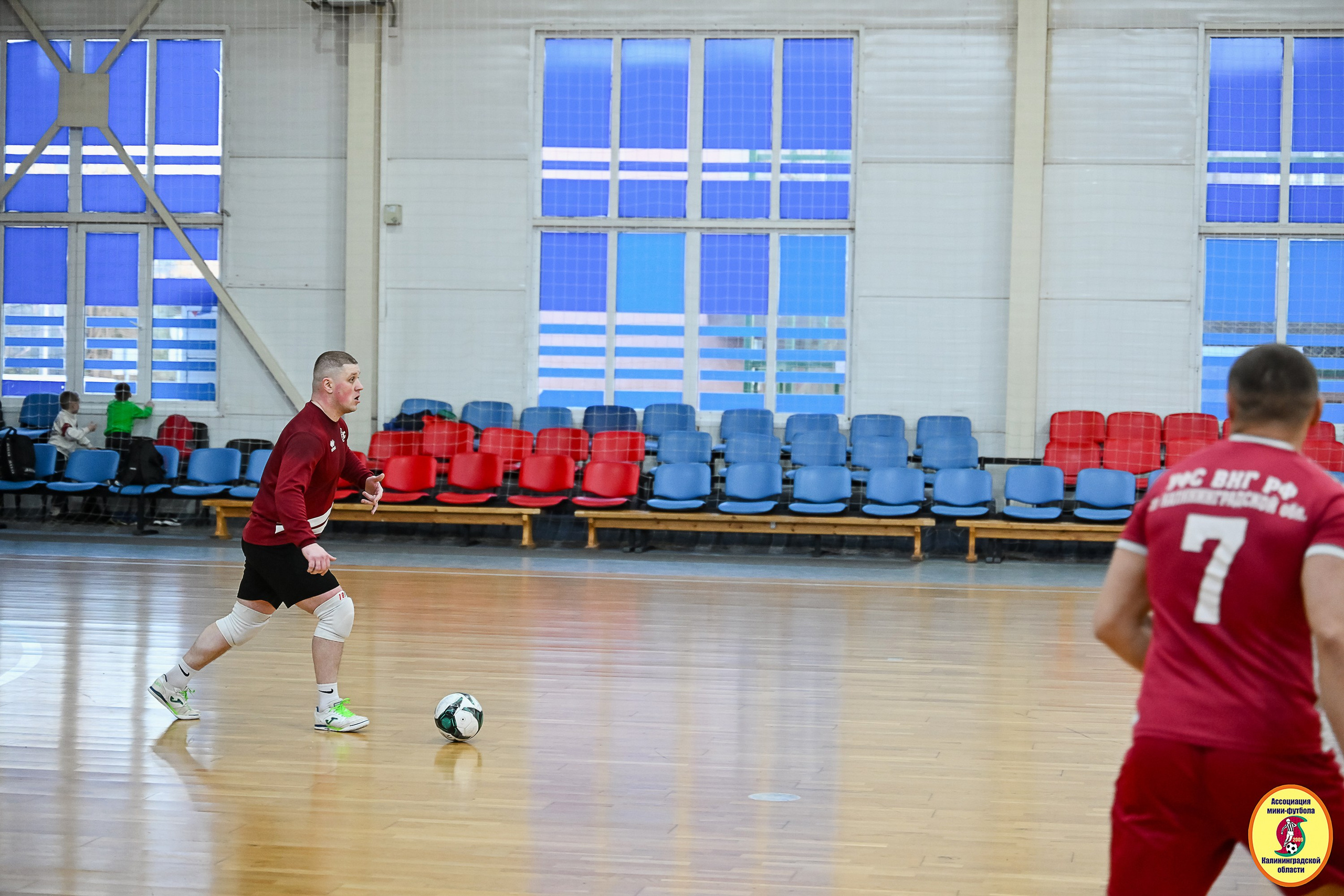 Корпоративная Бизнес Лига по футзалу — Весна 2026. VIBECITY.RU Вайб Сити Ру Фоторепортажи Фотоотчеты Калининград