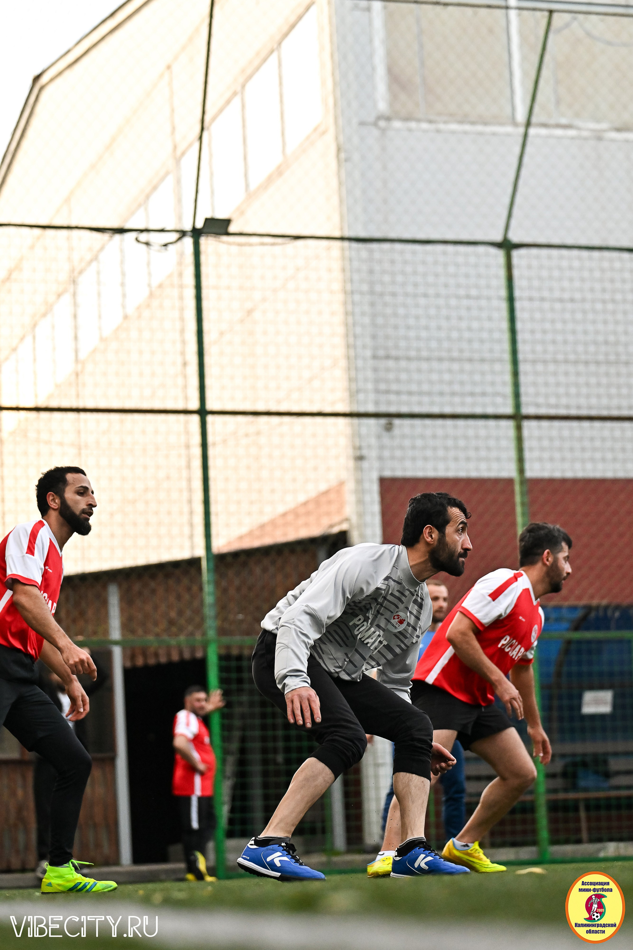 ИГРЫ МИНИ-ФУТБОЛЬНОЙ И КОРПОРАТИВНОЙ ЛИГИ. VIBECITY.RU Вайб Сити Ру Фоторепортажи Фотоотчеты Калининград