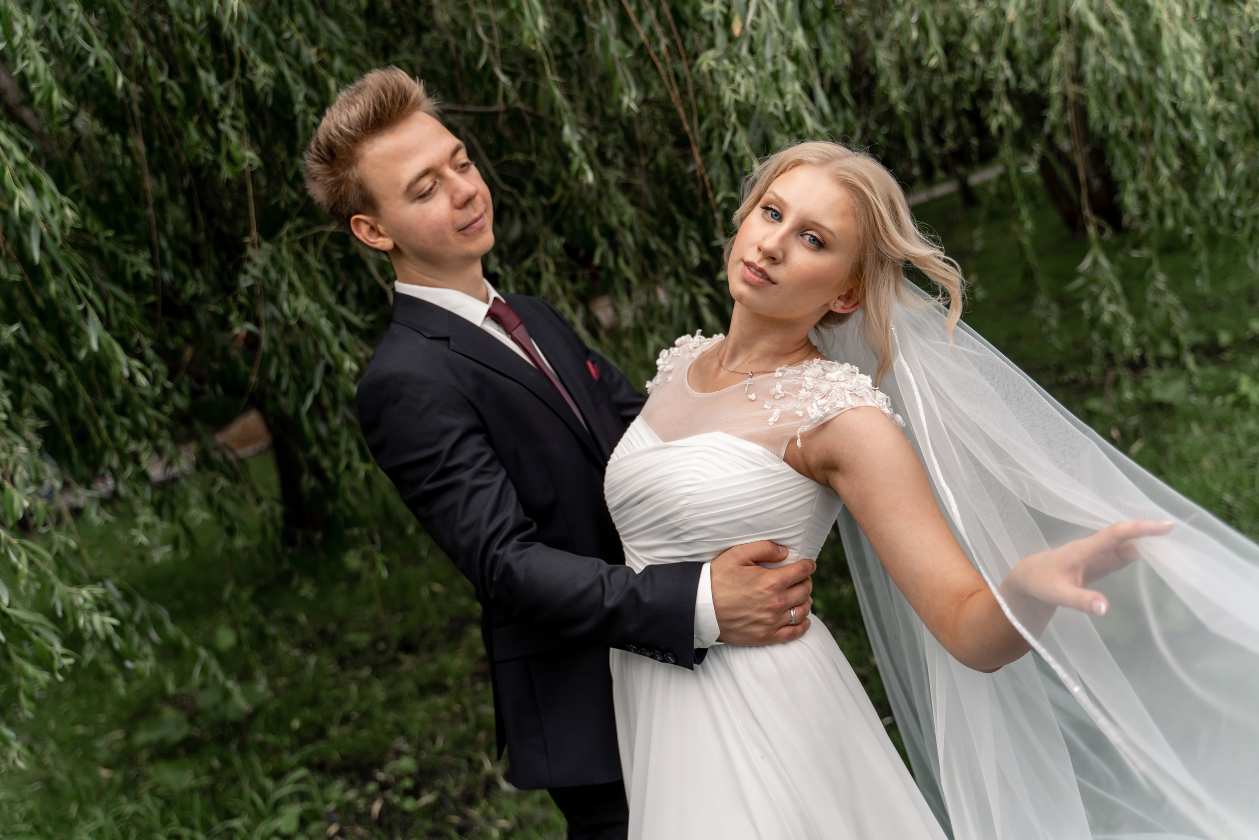 Свадебная прогулка. Бутово. Фотограф \ Видеограф на Крещение, Венчание Москва| Семейные съемки