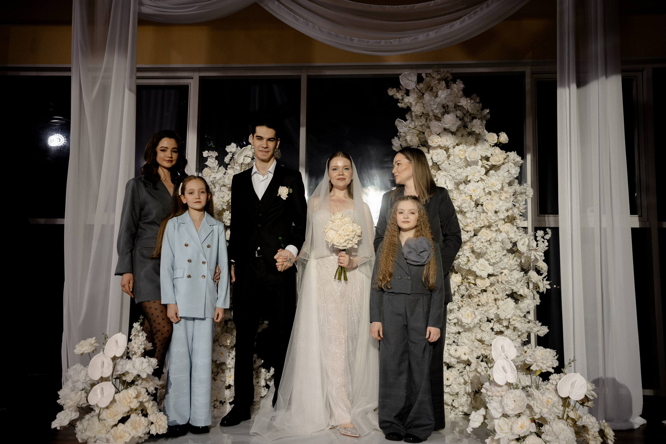 СВАДЕБНАЯ СЬЕМКА СБОРОВ В ОТЕЛЕ И ВЫЕЗД НА ЦЕРЕМОНИЮ (СНЯТО В СИБИРЕ В НИЖНЕВАРТОВСКЕ). Профессиональный фотограф, Санкт-Петербург — Виктория Богомолова