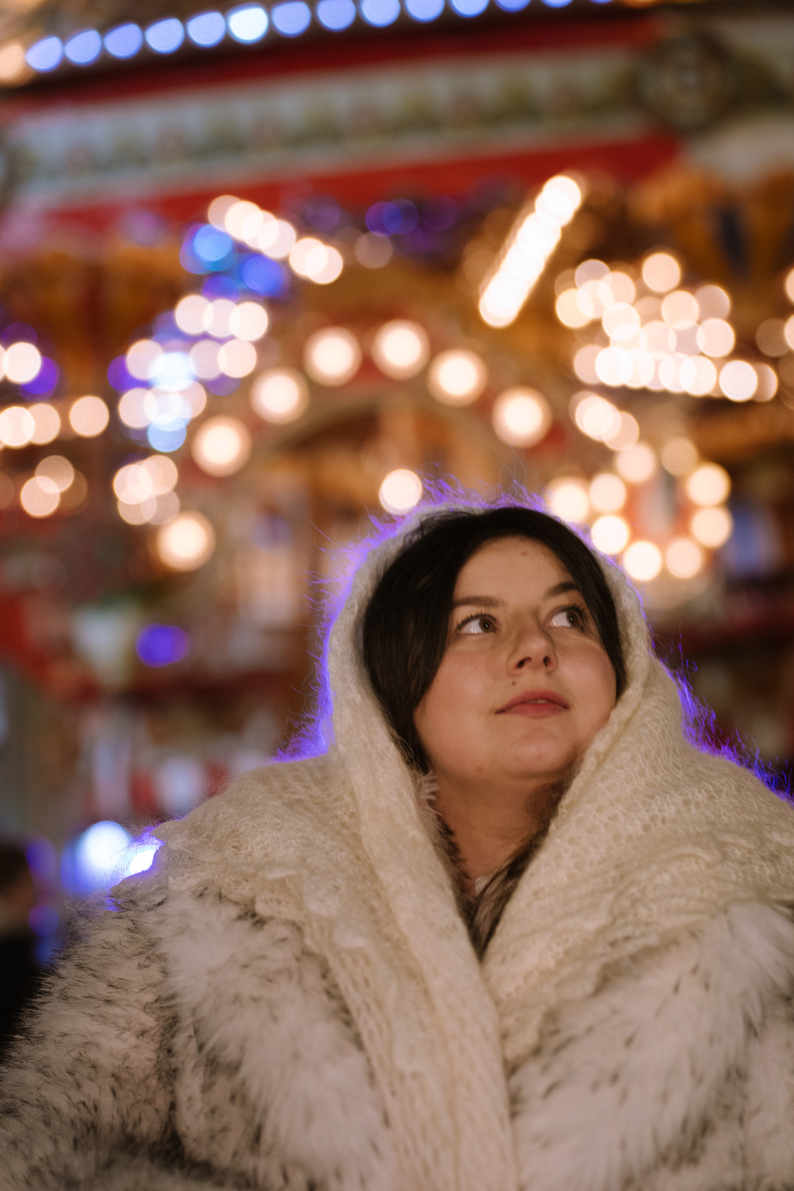 ПРОГУЛКА НА МАНЕЖНОЙ ПЛОЩАДИ ДЛЯ ДЕВУШКИ ПЕРЕД НОВЫМ ГОДОМ (НОВОГОДНЯЯ ФОТОСЕССИИЯ НА МАНЕЖНОЙ ПЛОЩАДИ). Профессиональный фотограф, Санкт-Петербург — Виктория Богомолова