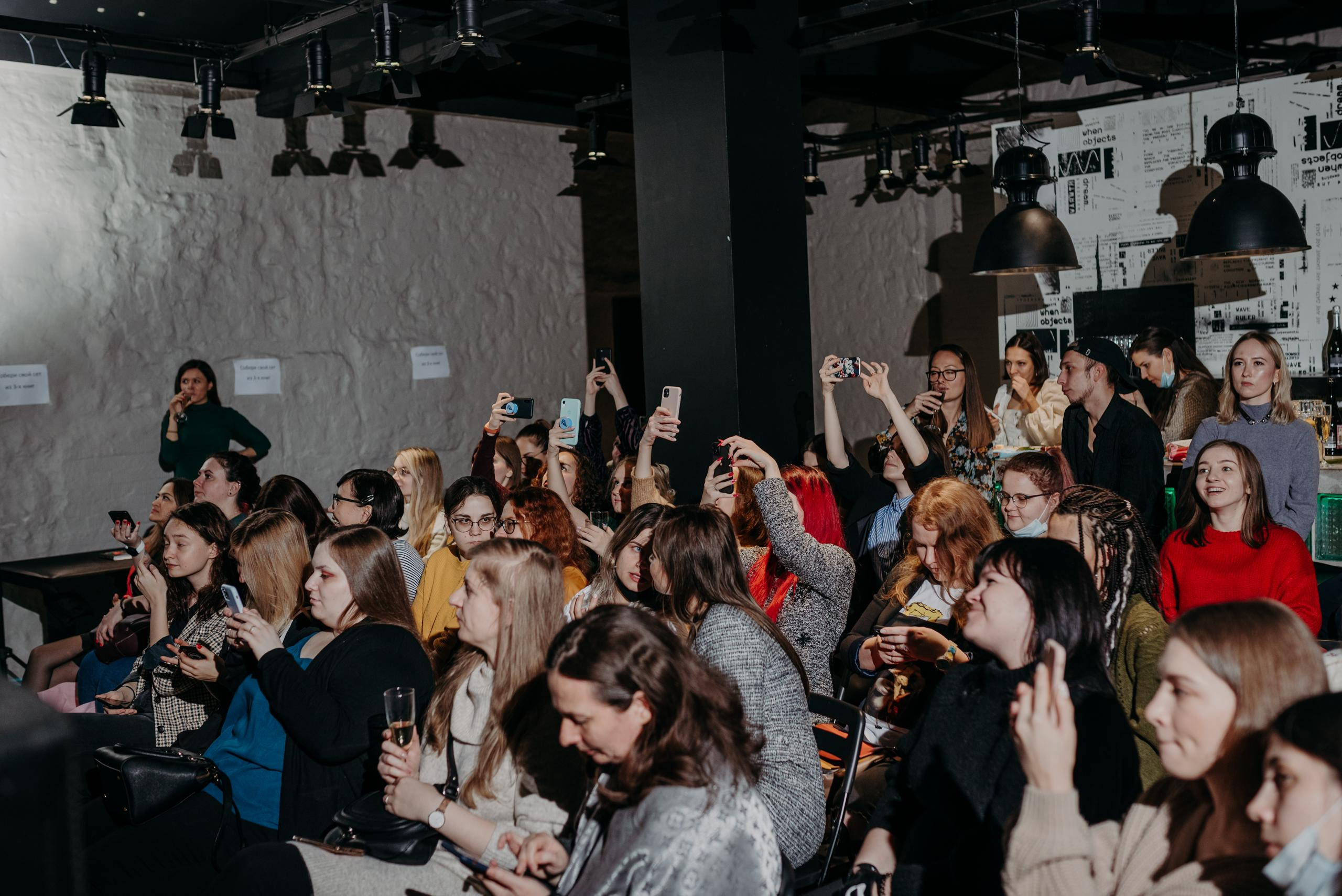 Издательство АСТ. Фотограф в Москве Илья Максимов