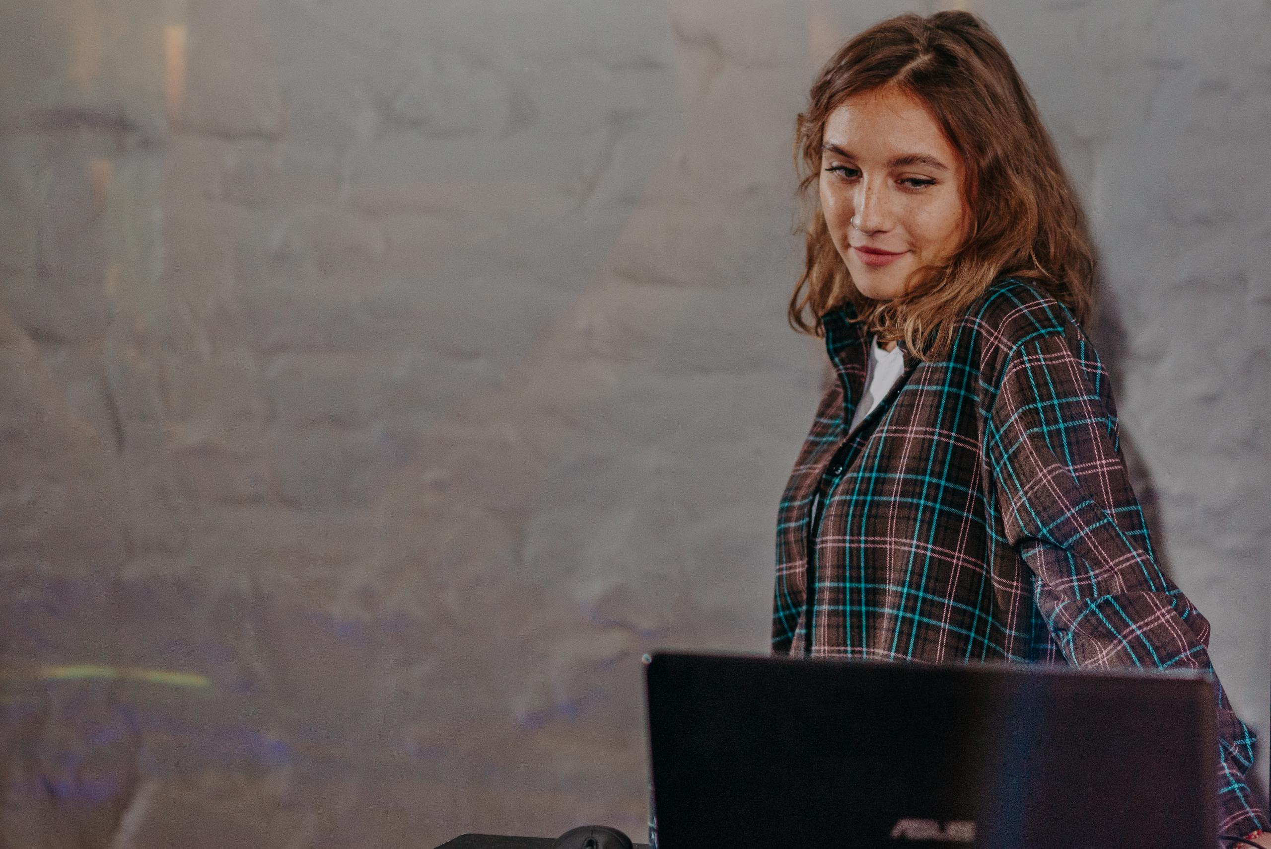 Издательство АСТ. Фотограф в Москве Илья Максимов