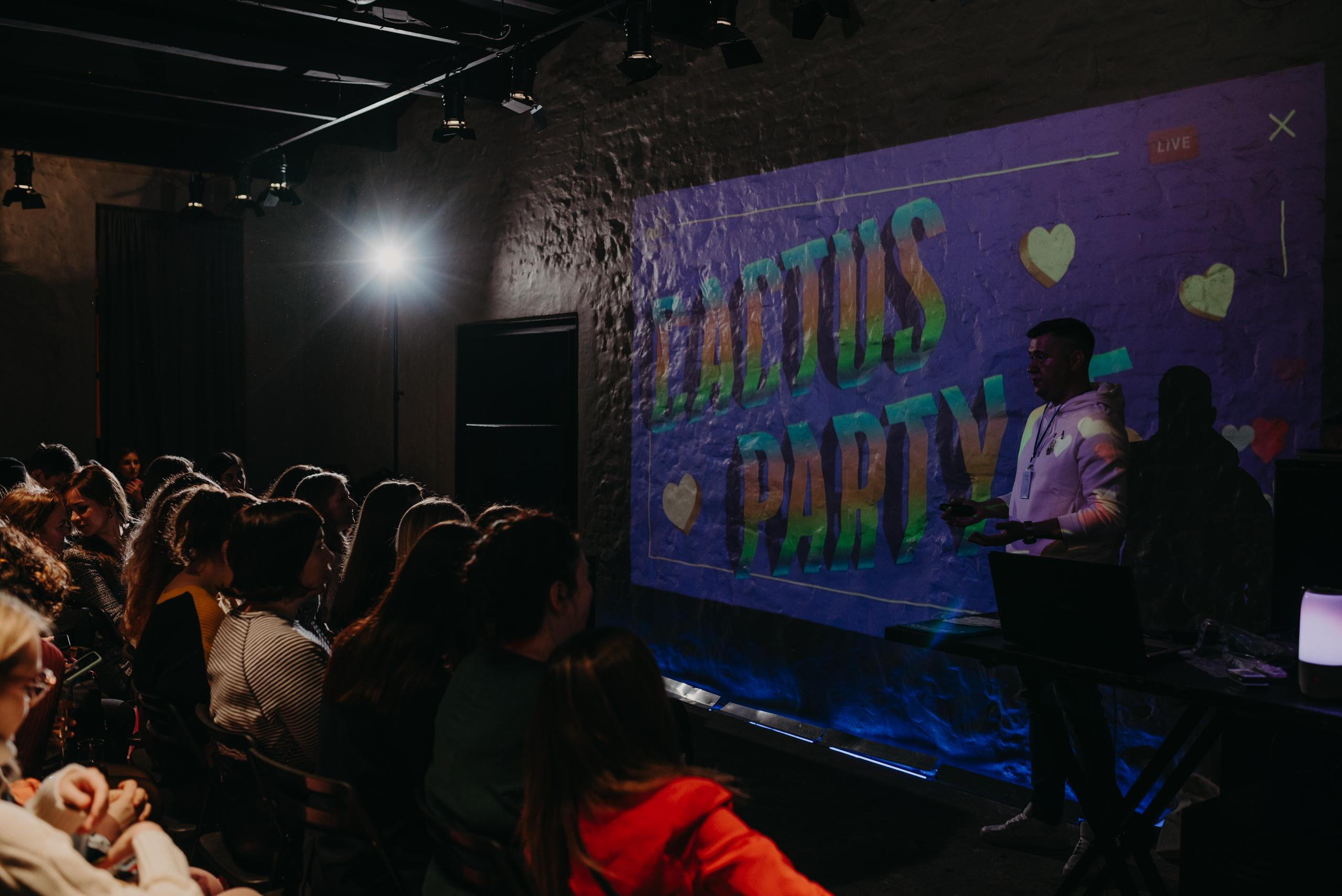 Издательство АСТ. Фотограф в Москве Илья Максимов