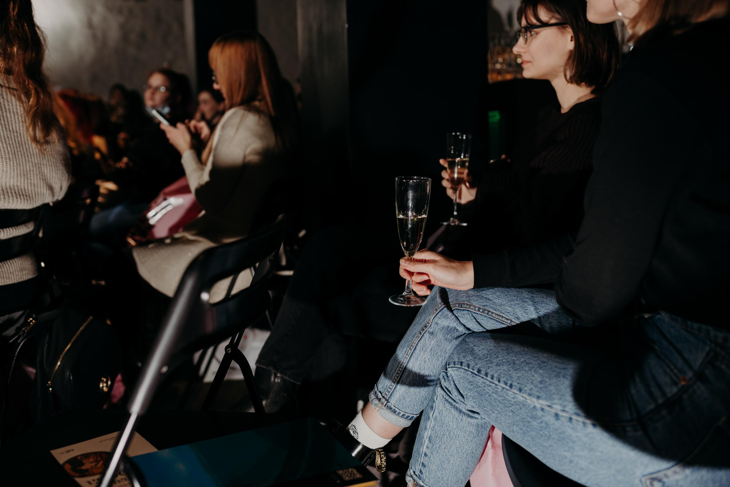 Издательство АСТ. Фотограф в Москве Илья Максимов