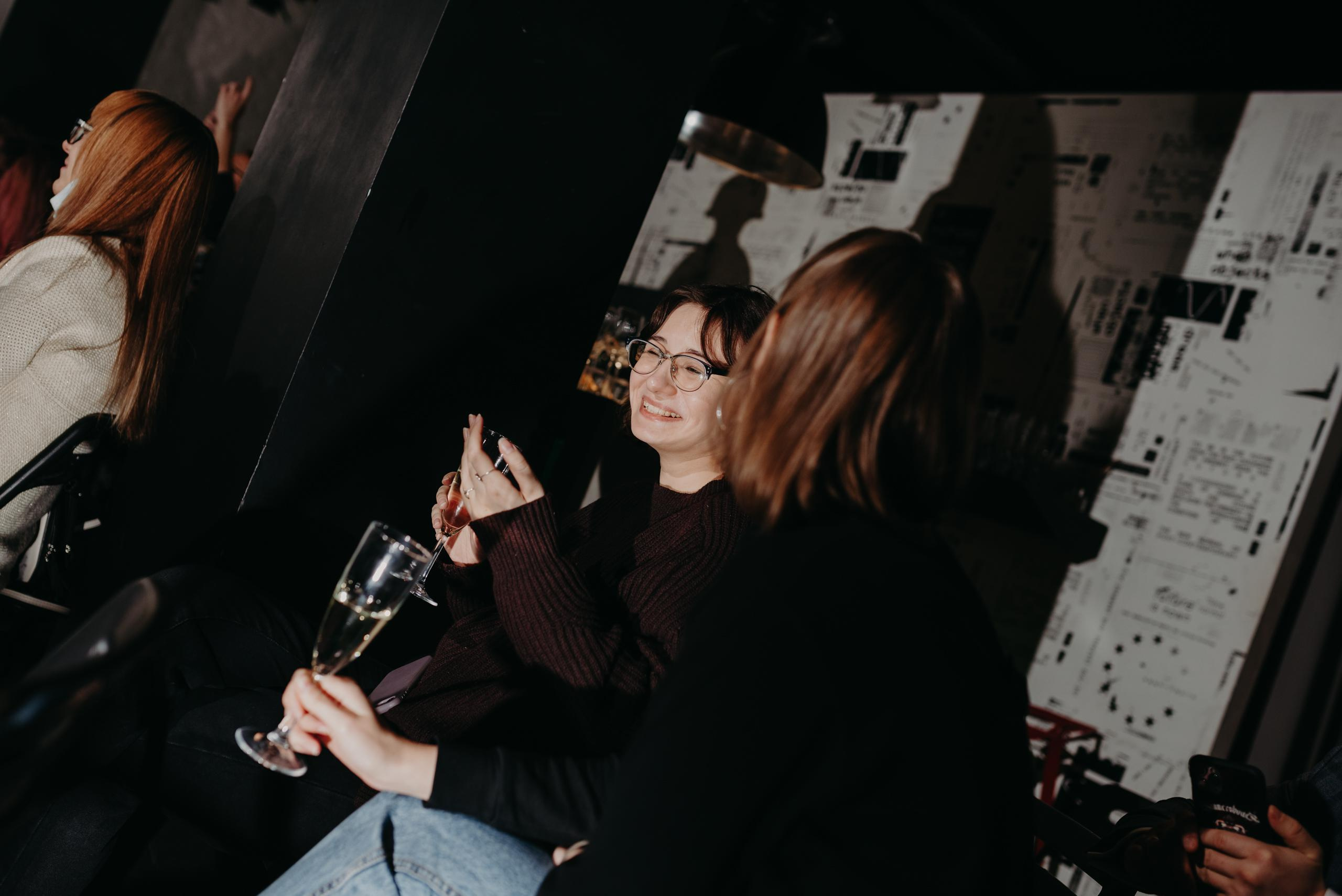 Издательство АСТ. Фотограф в Москве Илья Максимов