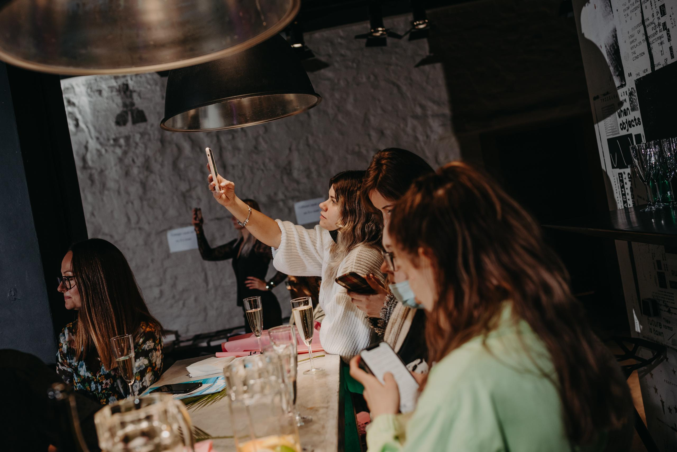 Издательство АСТ. Фотограф в Москве Илья Максимов