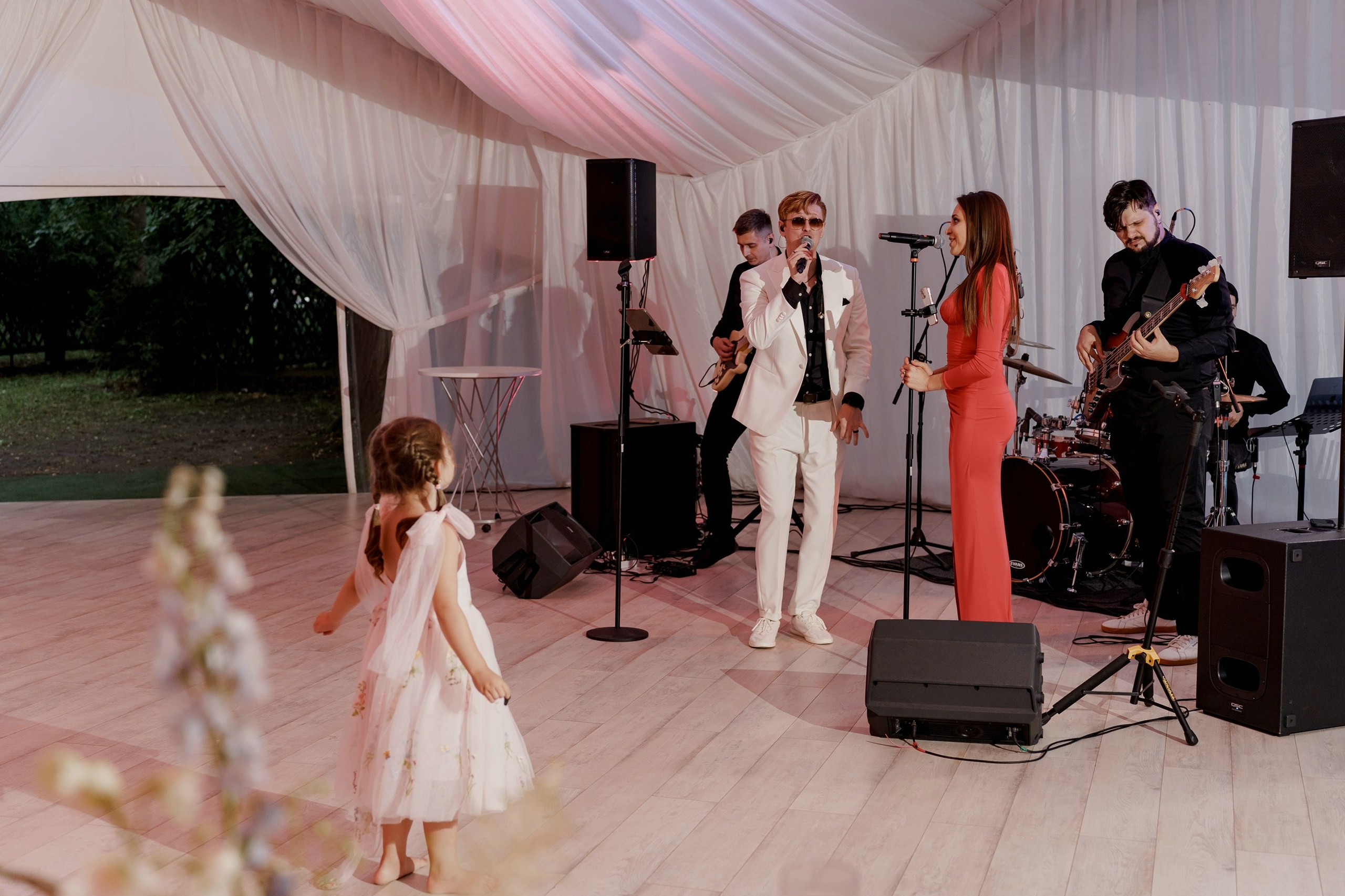 Свадьба в Russo-Balt, усадьба Кусково. Свадебный и семейный фотограф в Москве Светлана Зоткина