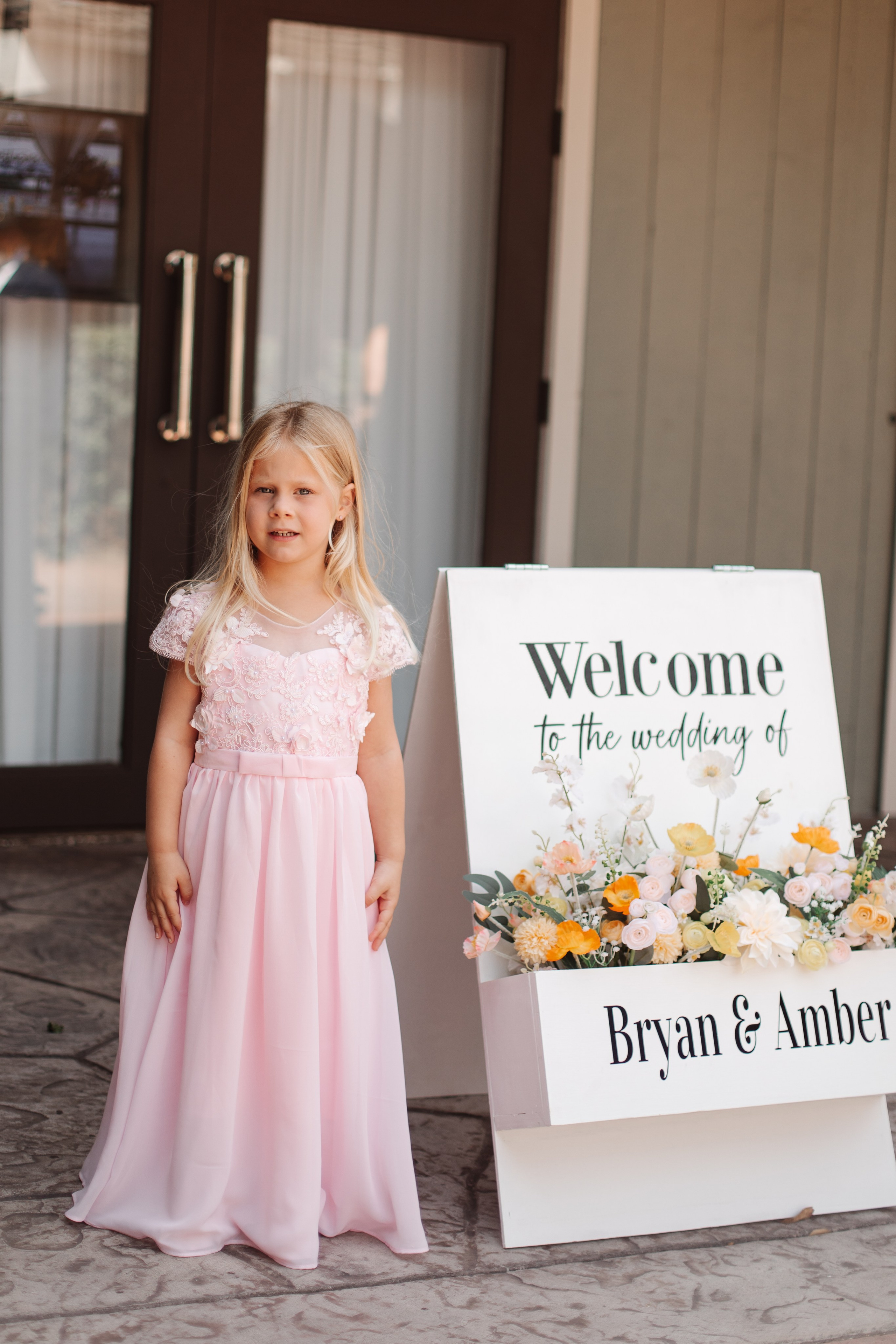 2025-08-16_BryanAmber. Ретушер Зенькевич Света