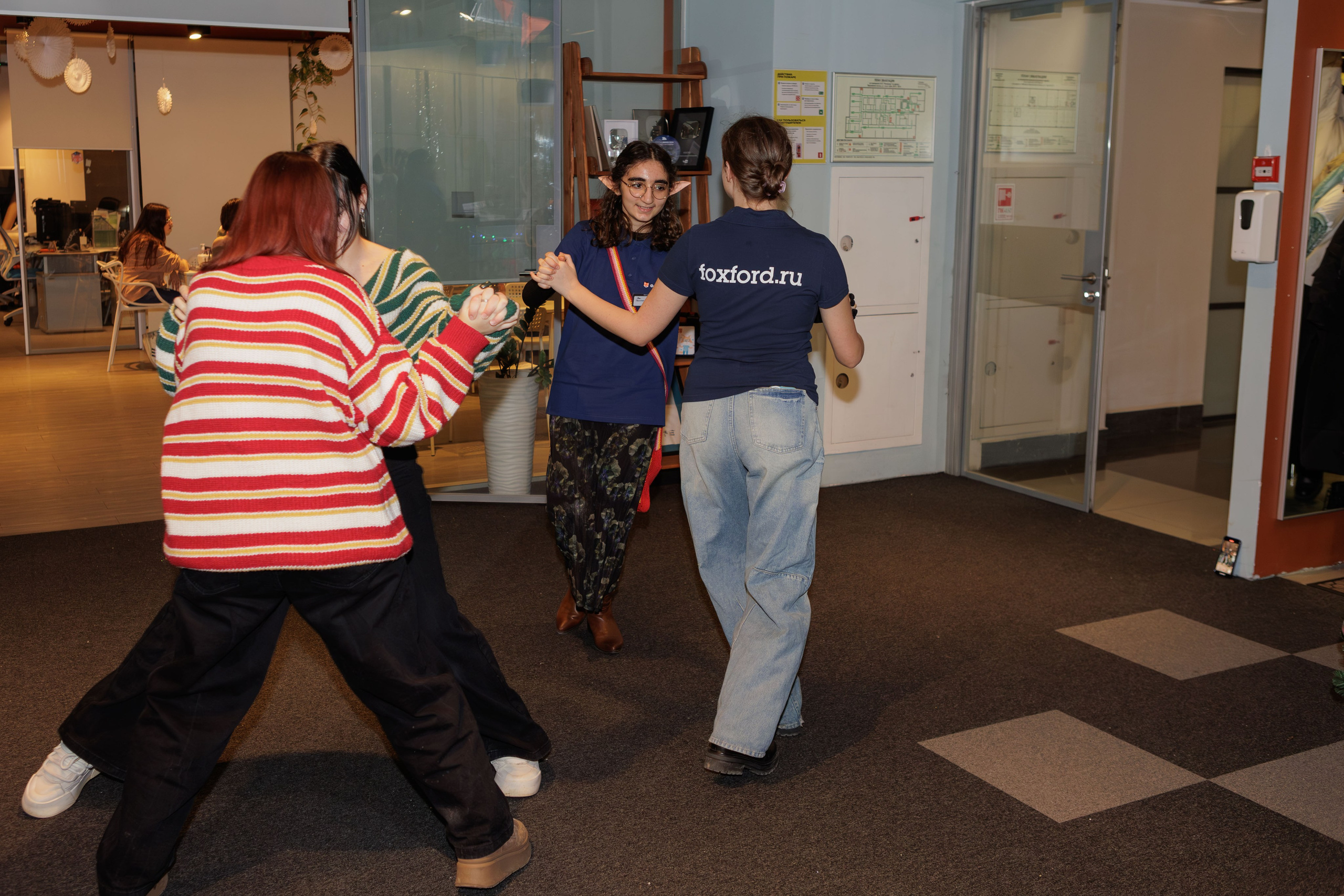 8-11 классы: Новый год в ФОКСФОРД. Выпускные альбомы и школьный фотограф в Подольске, Троицке, Щербинке, Москве и Московской области