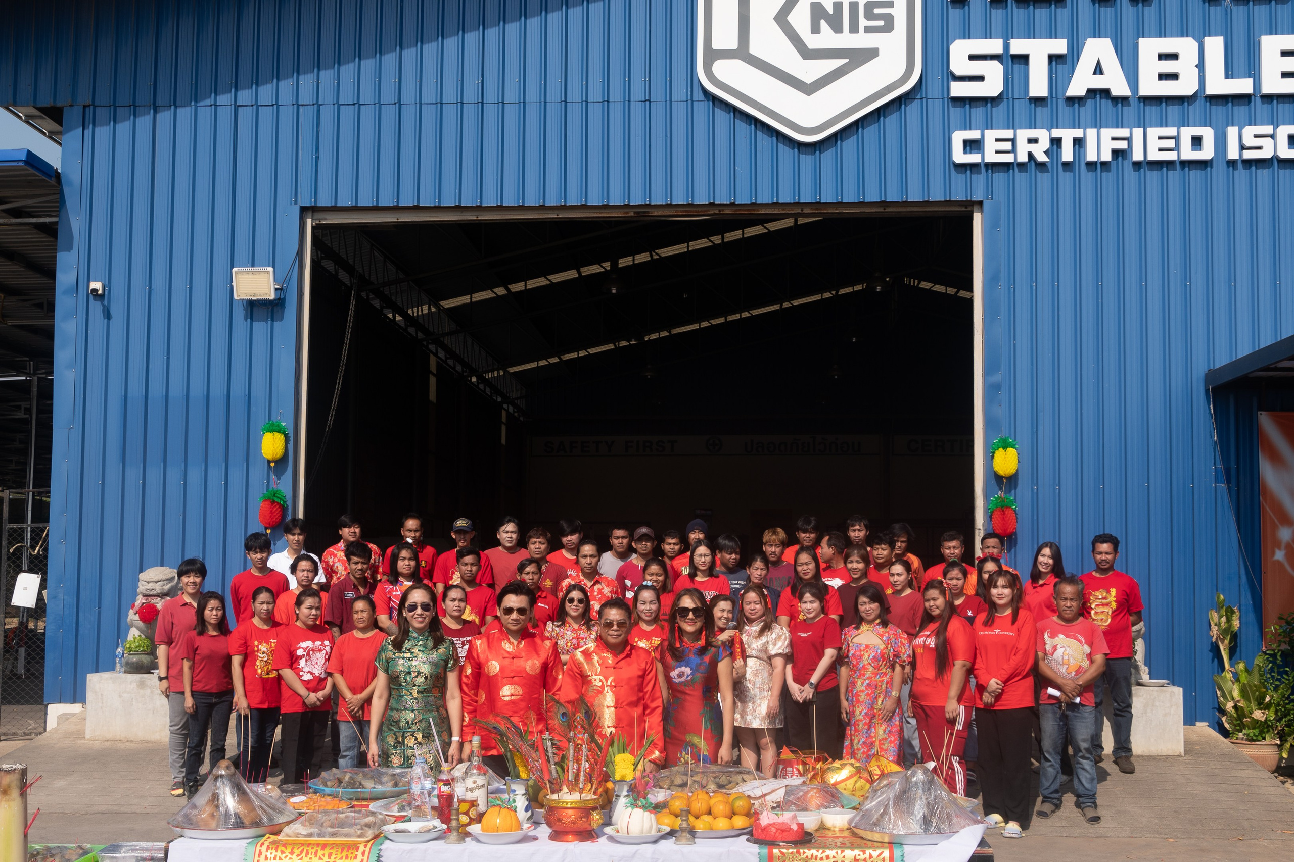 Китайский новый год в компании (Тайланд). Мир живой фотографии о Вас и для Вас