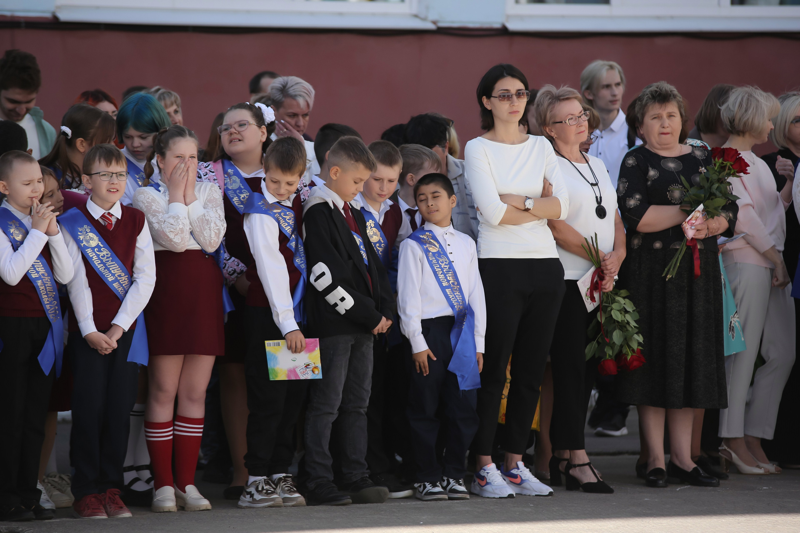 ЛИНЕЙКА «ПОСЛЕДНИЙ ЗВОНОК» 9 ШКОЛА 2024 г МЦЕНСК. ТВОЙ АЛЬБОМ / ТВОИ ПРАВИЛА