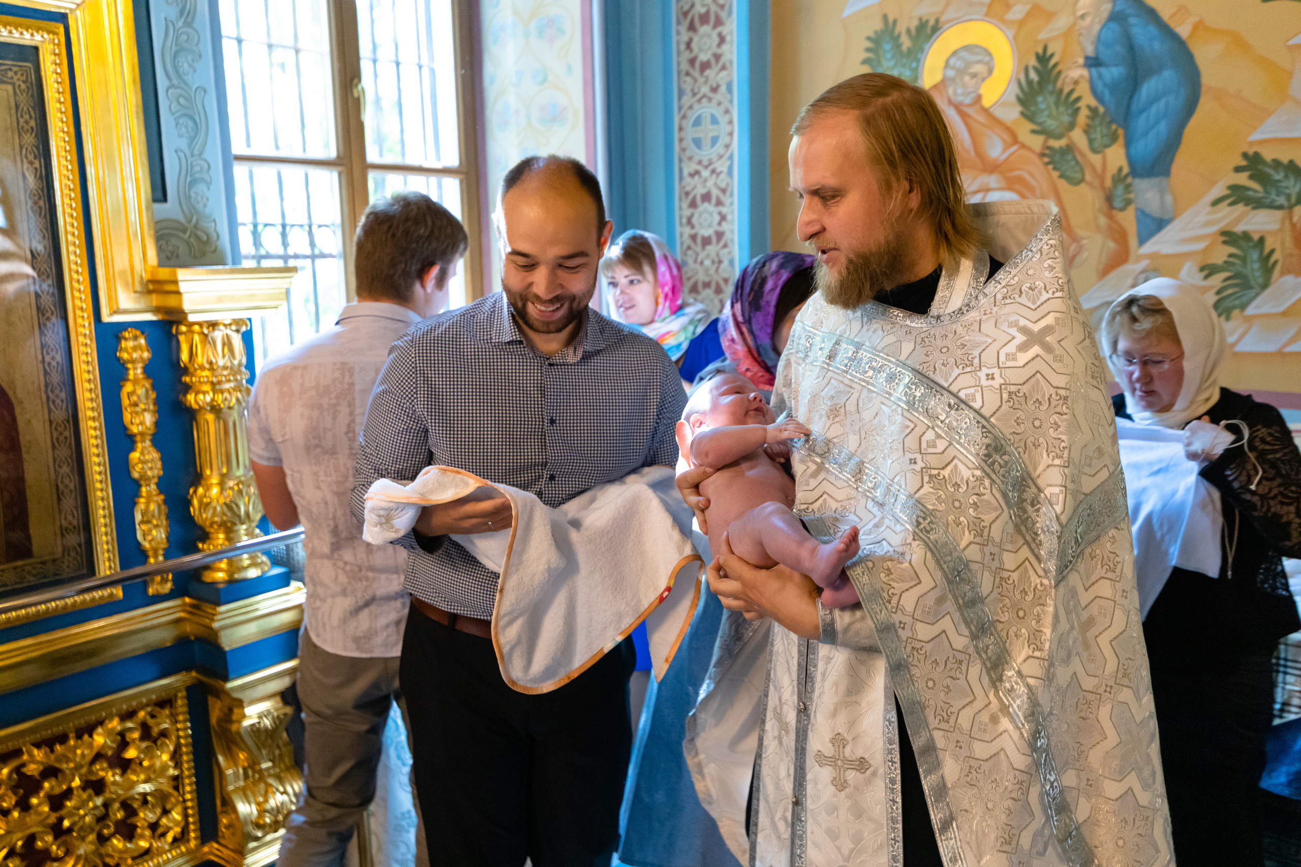 Солнечные крестины тройняшек. Репортажный фотограф Семён Борисов | Москва