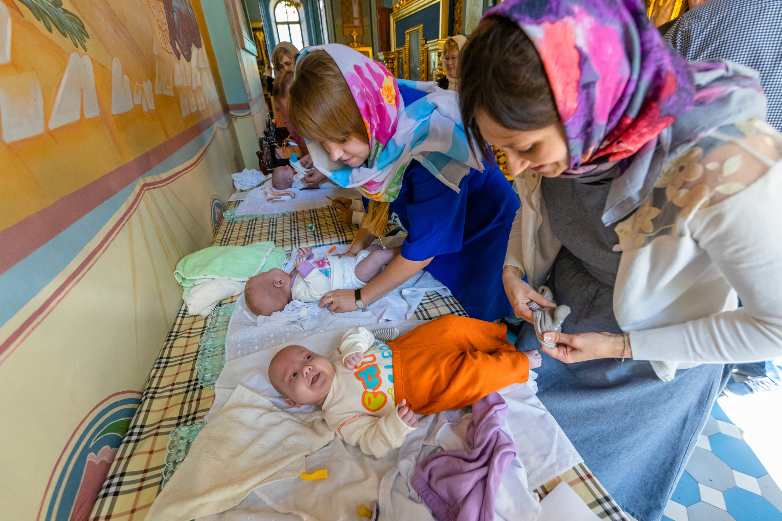 Солнечные крестины тройняшек. Репортажный фотограф Семён Борисов | Москва