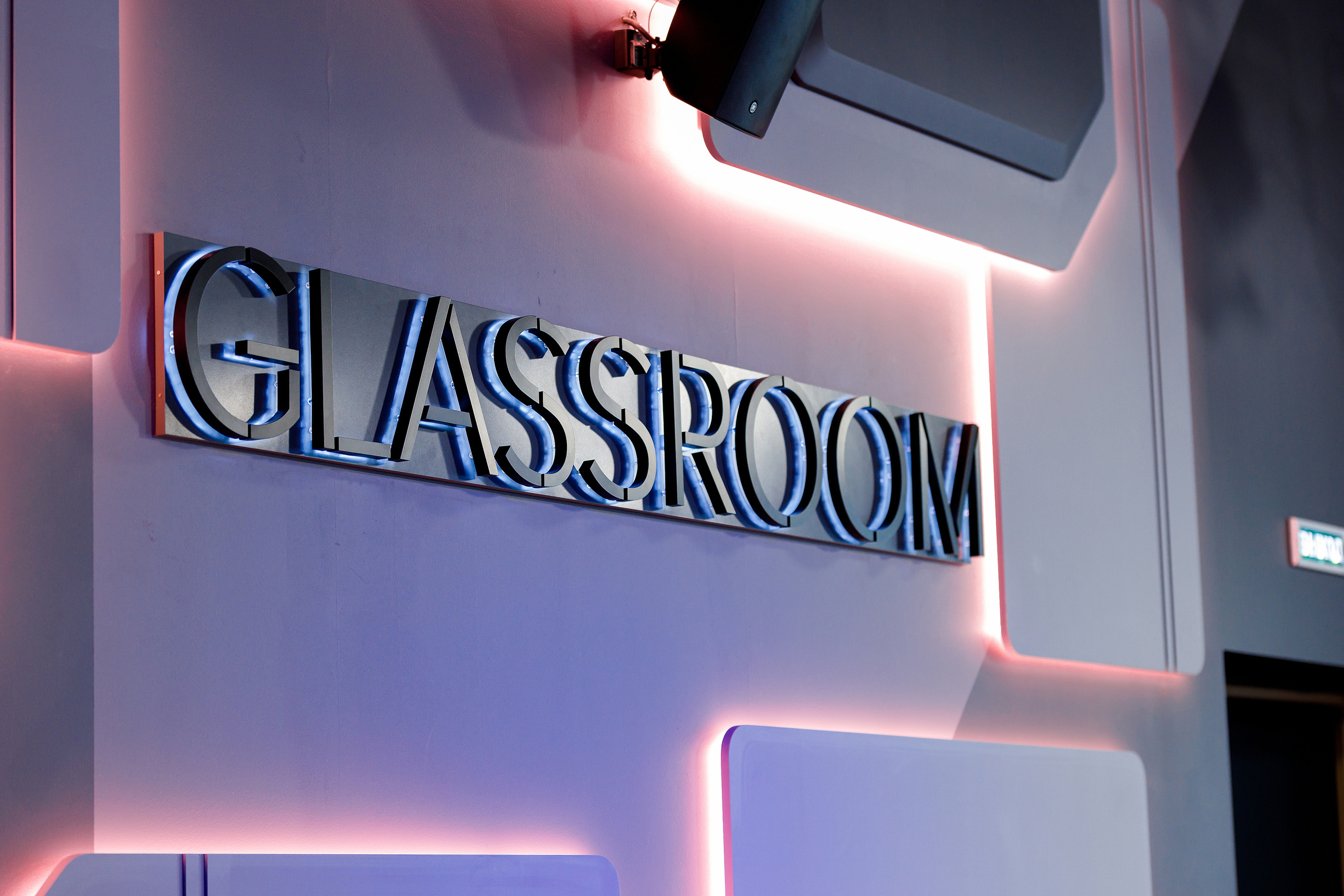 Фотоотчёт с онлайн-конференции НЛЕ 2020. Репортажный фотограф Семён Борисов | Москва