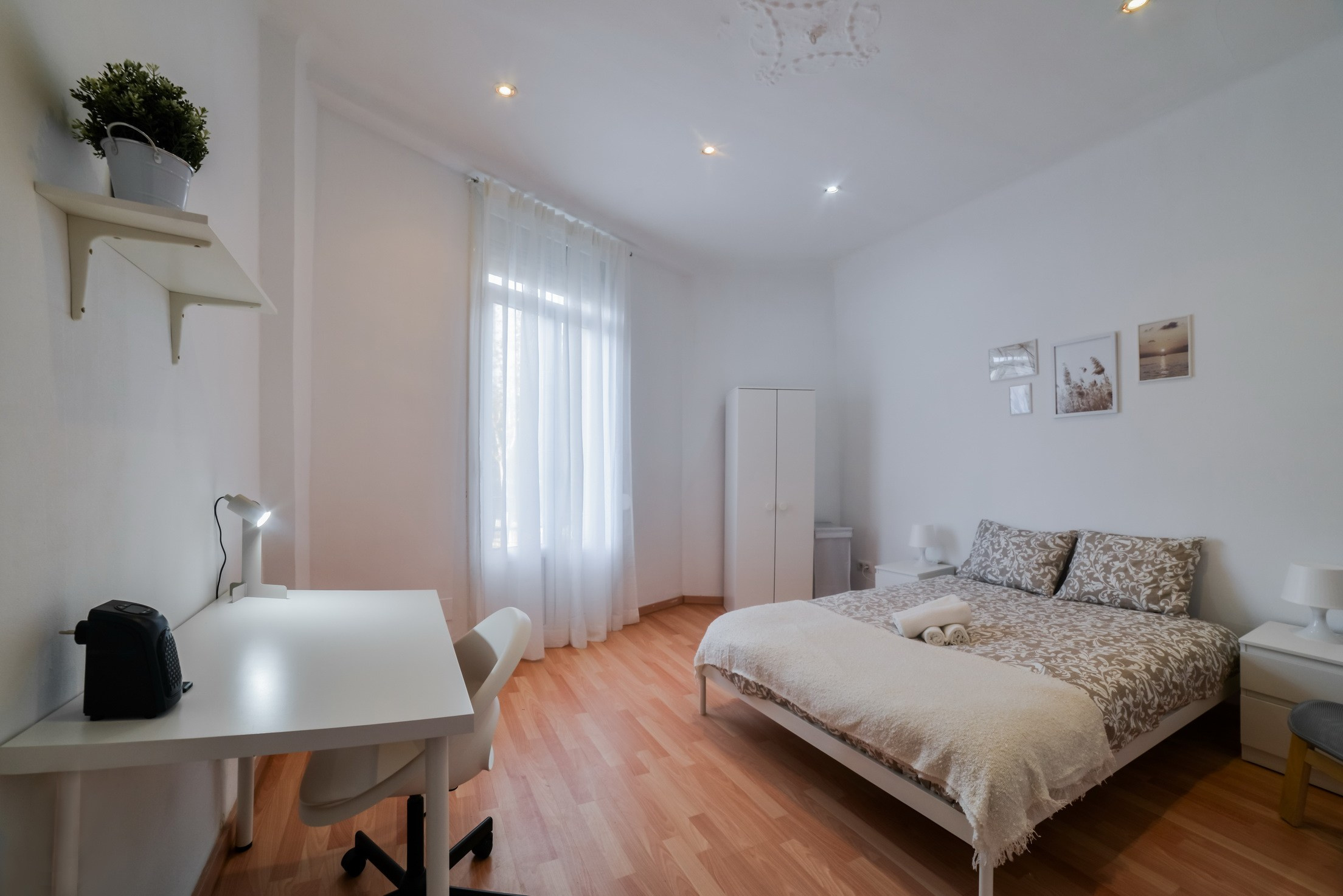 Barcelona. Apartamento para estudiantes. Fotógrafo Aleksandr Rybintsev