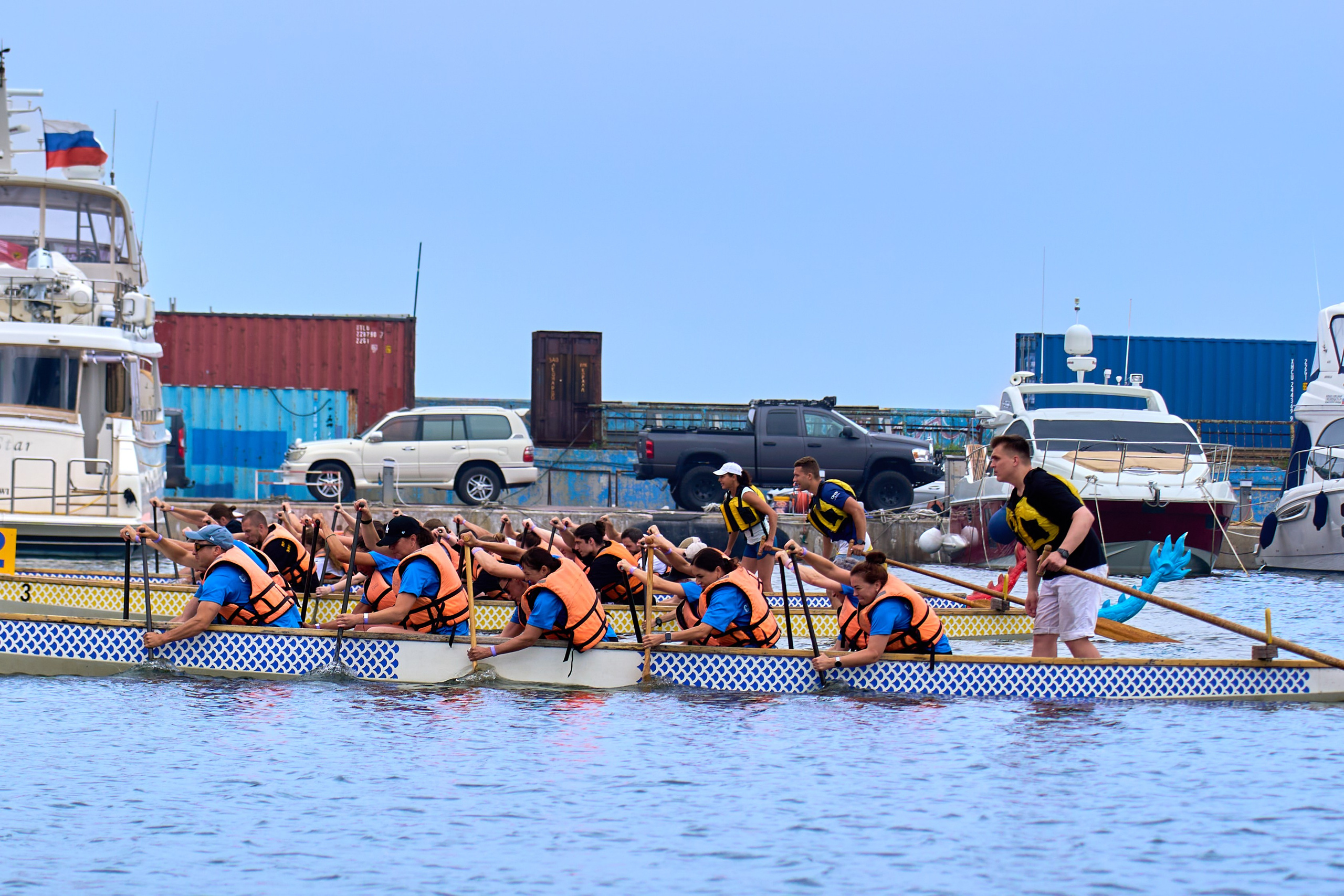 Соревнования на лодках дракон Айс Юнион. Фотограф во Владивостоке