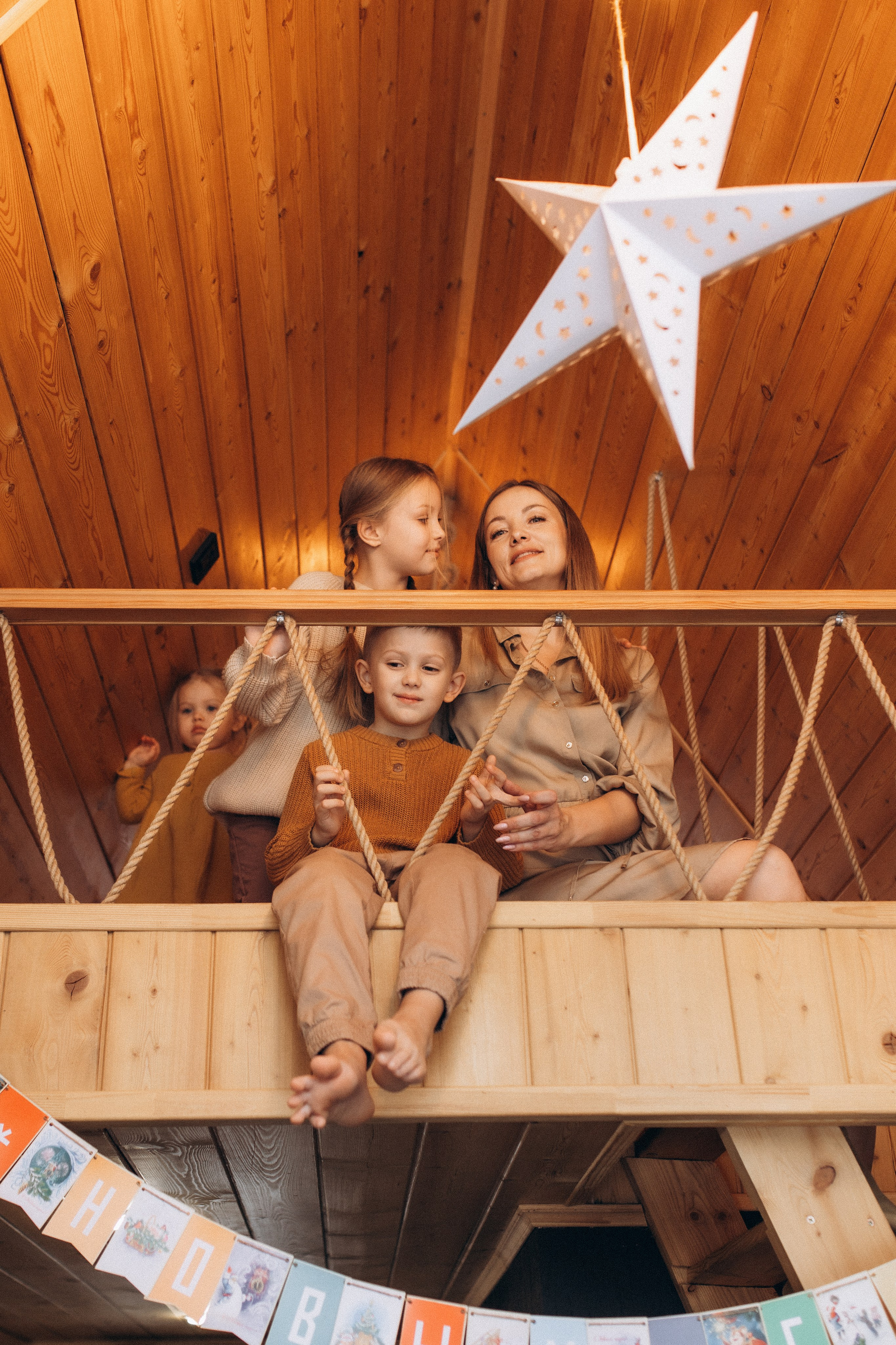 Предновогодняя история в домике. Семейный фотограф lifestyle в Новосибирске Елена Шпилевая