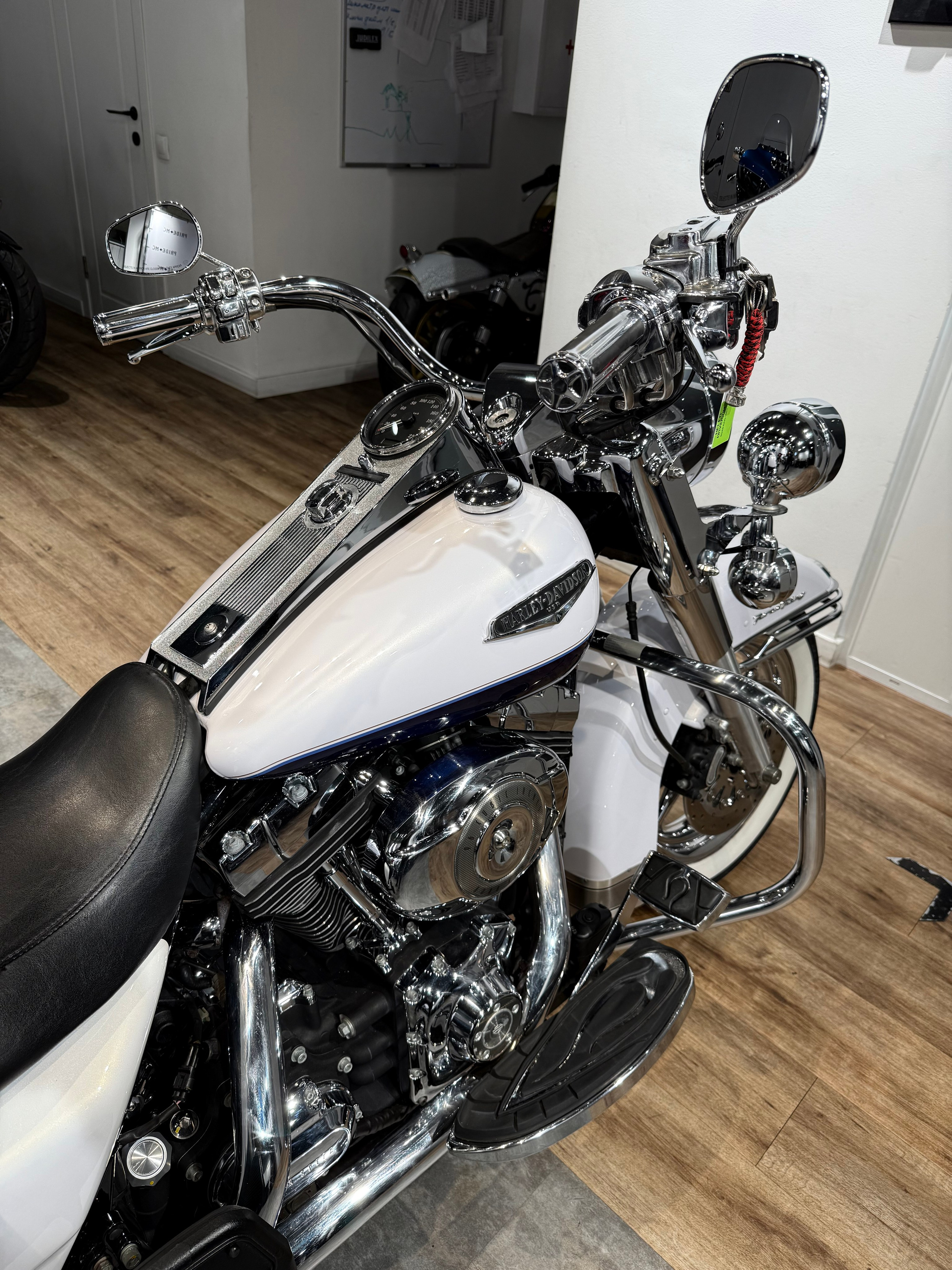 Road King 96 Screaming Eagle. Hello Davidson, Москва. Только хорошие мотоциклы…