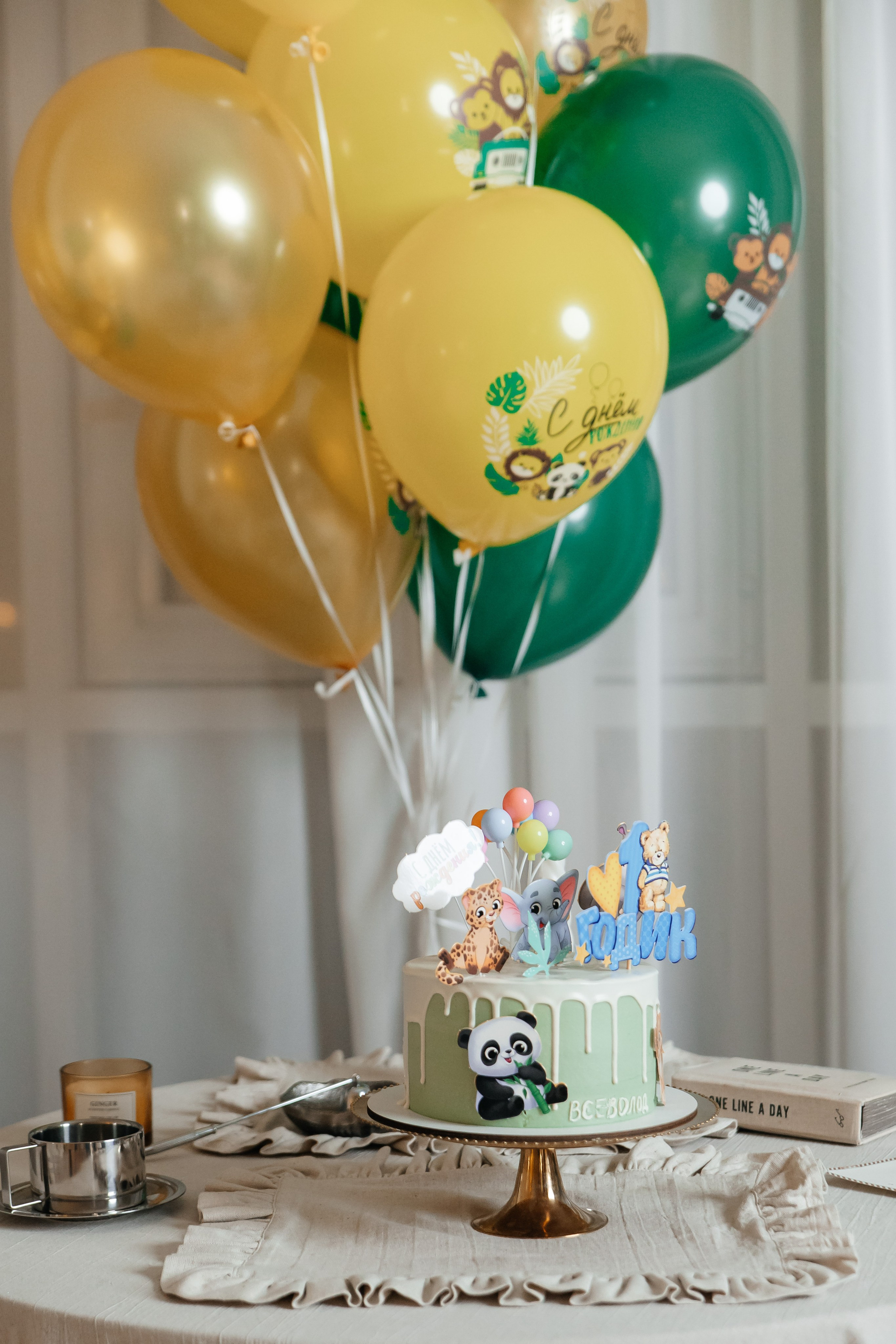 Семейная фотосессия на 1 годик. Свадебный, семейный фотограф, контент съёмка. Екатеринбург. Елена Граф