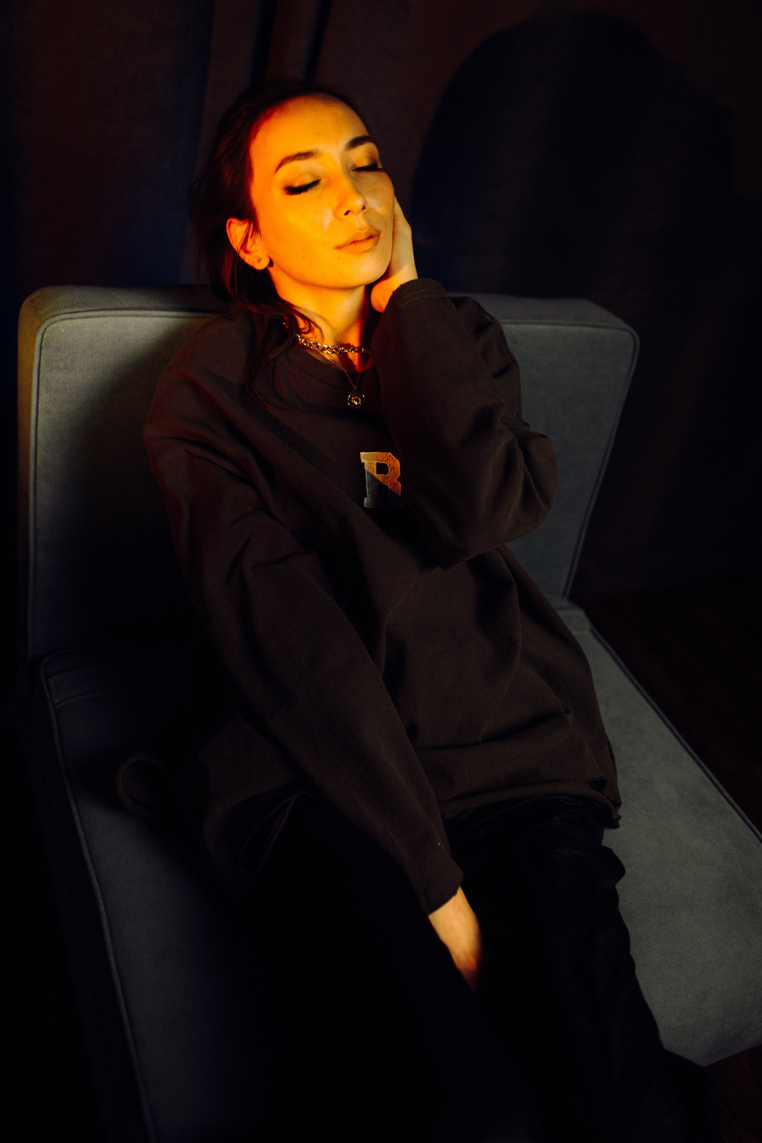 Танцуй. Дома. Танцуй. Арт-фотограф Крис Л. в Тобольске: портрет, семейные, свадьбы