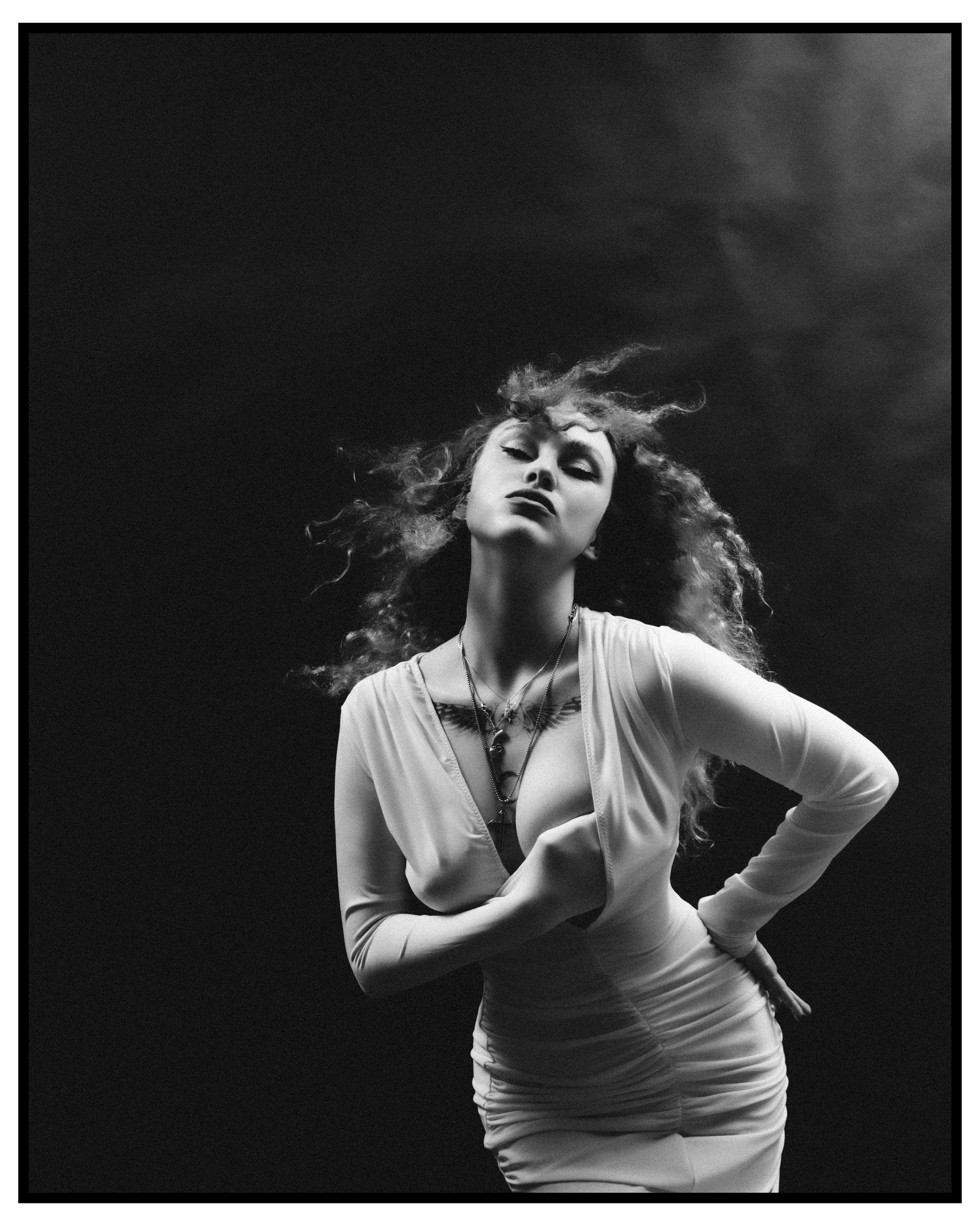 Girs. Male photographer