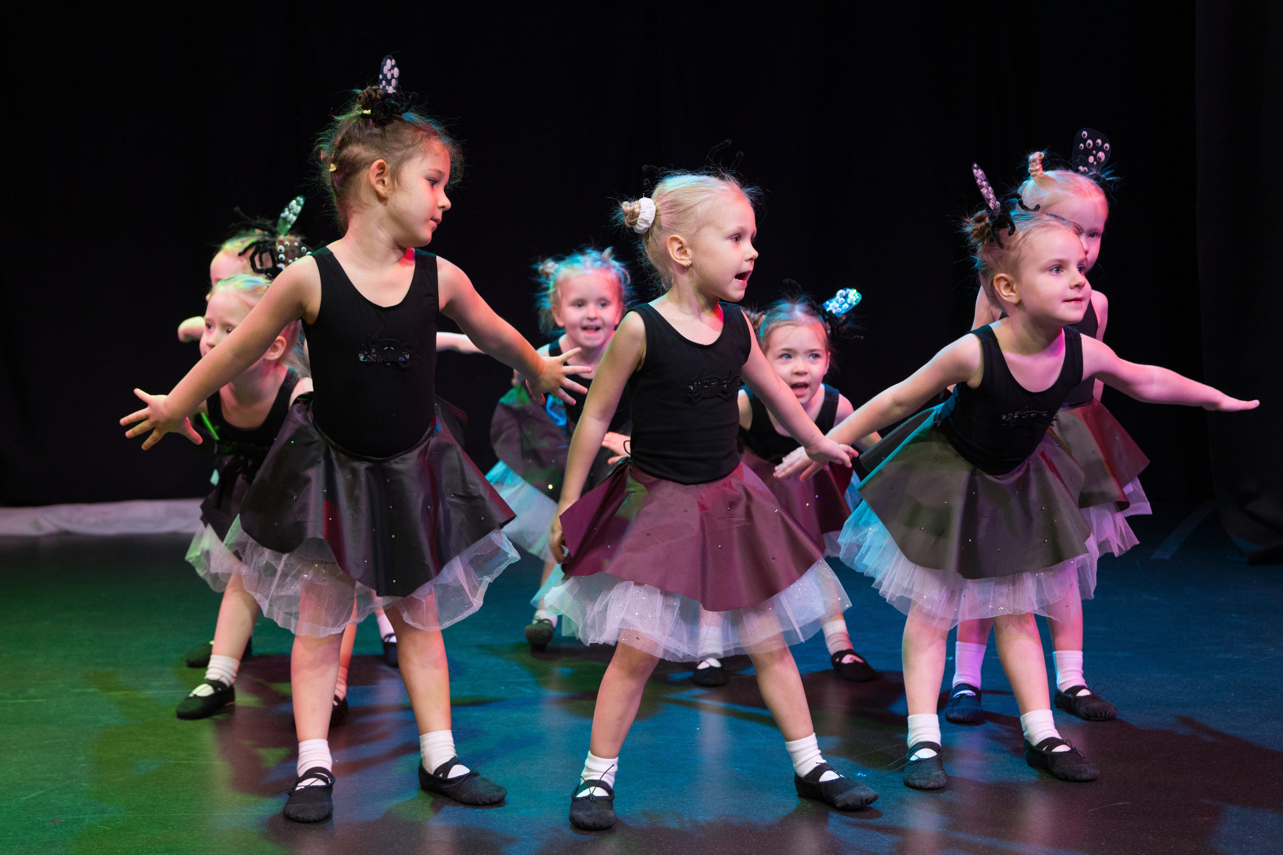 Отчетный танцевальный концерт детей 2-7 лет. Детский и контент фотограф Надя Волкова Санкт-Петербург
