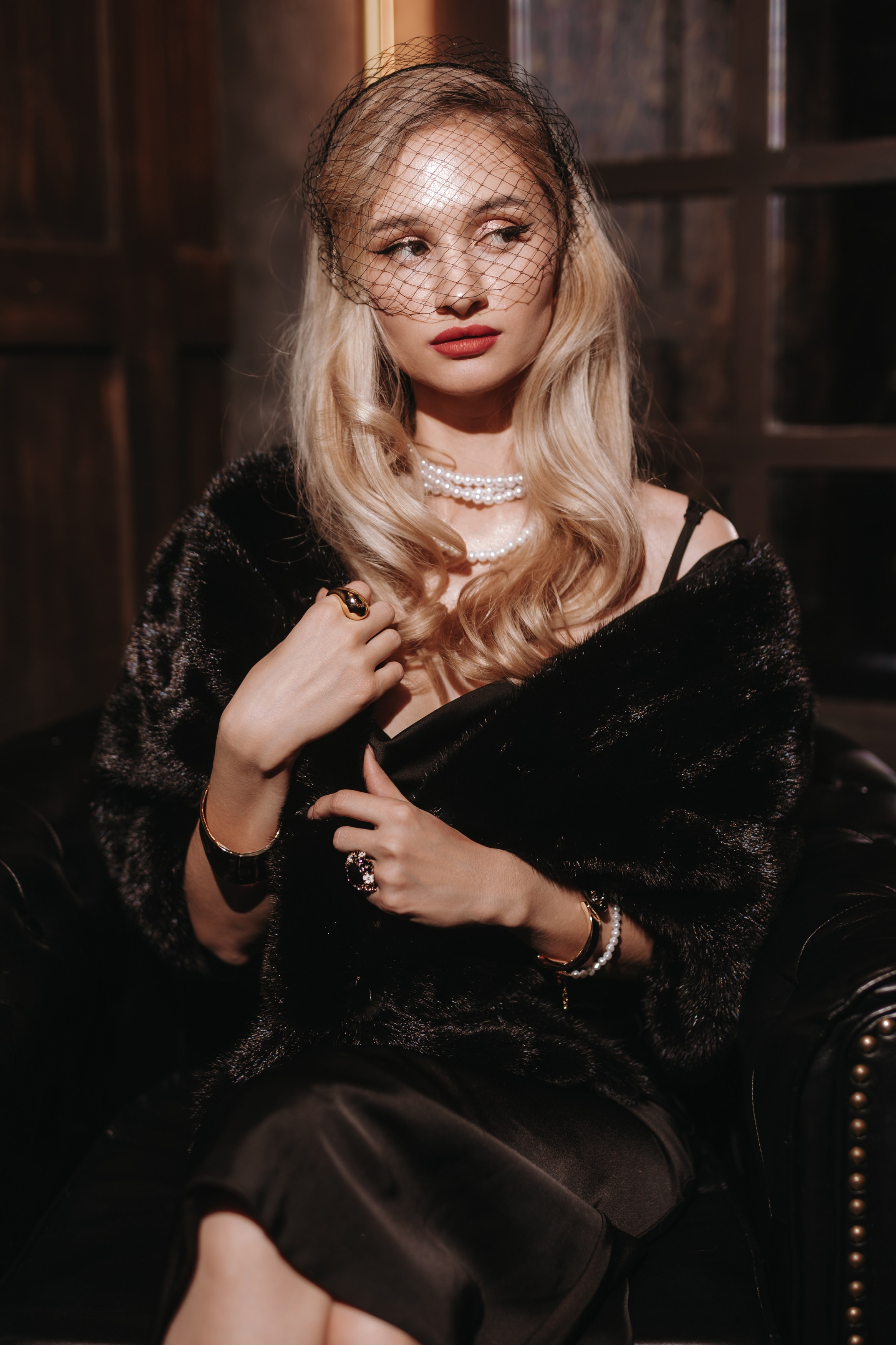 фотосессия девушки с цветами