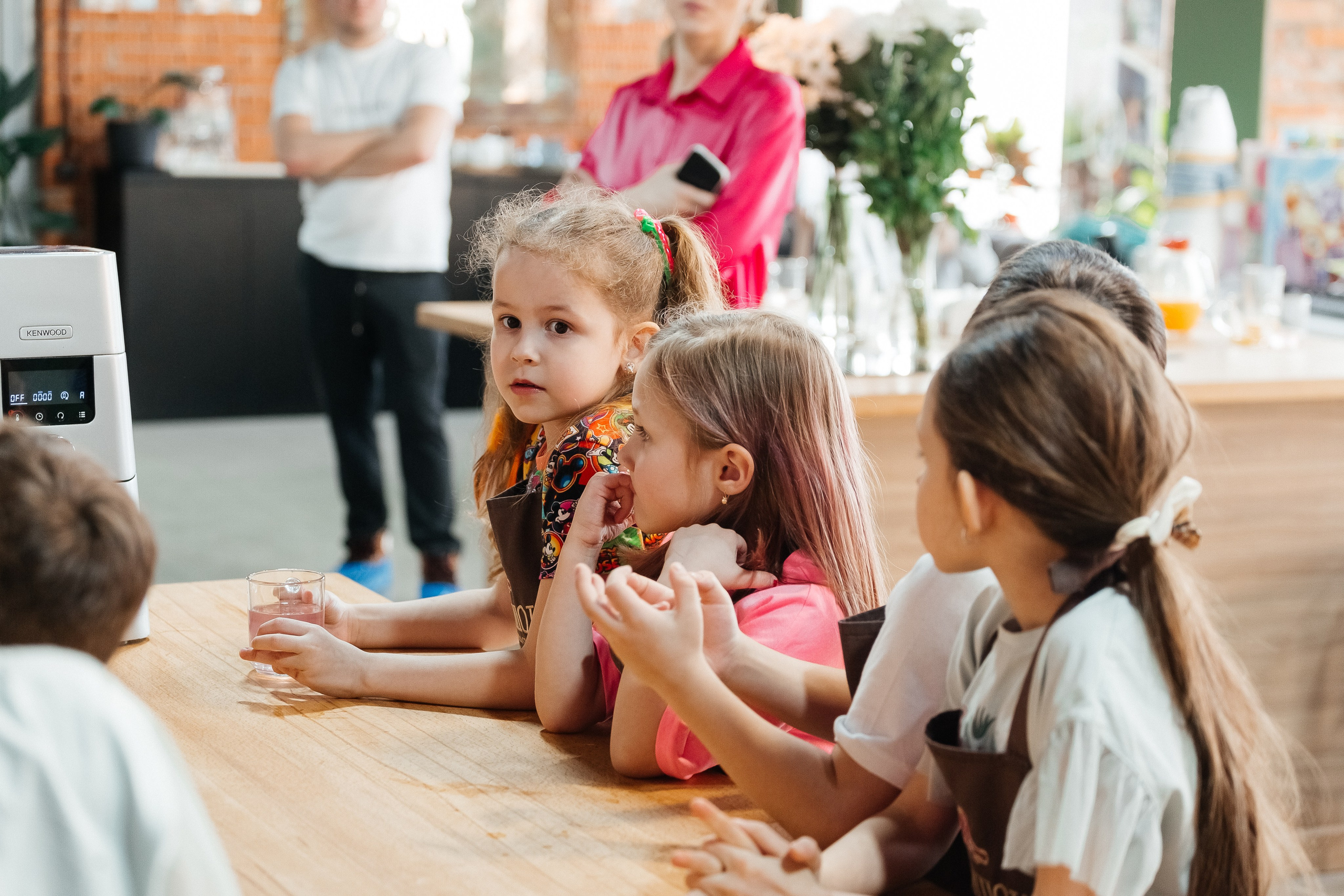 Детский мастер-класс в «АРТиШОК». Фотограф Кемерово | Сергей