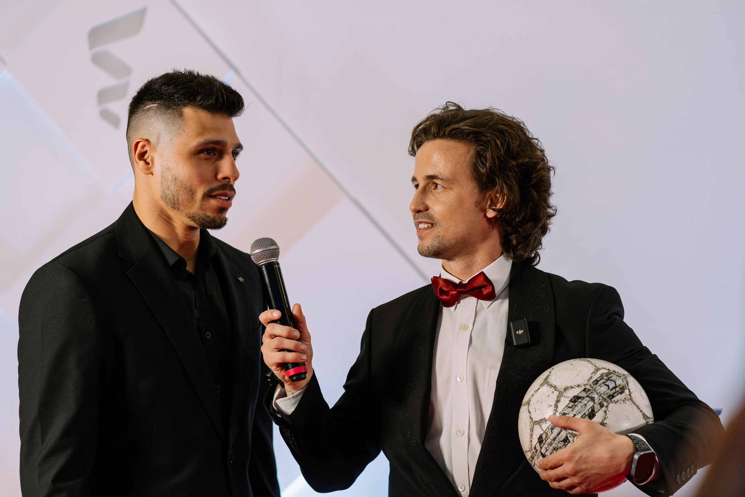 Metaratings Almaty 2025. Репортажный фотограф в Астане — Диана Калтаева, портретный фотограф