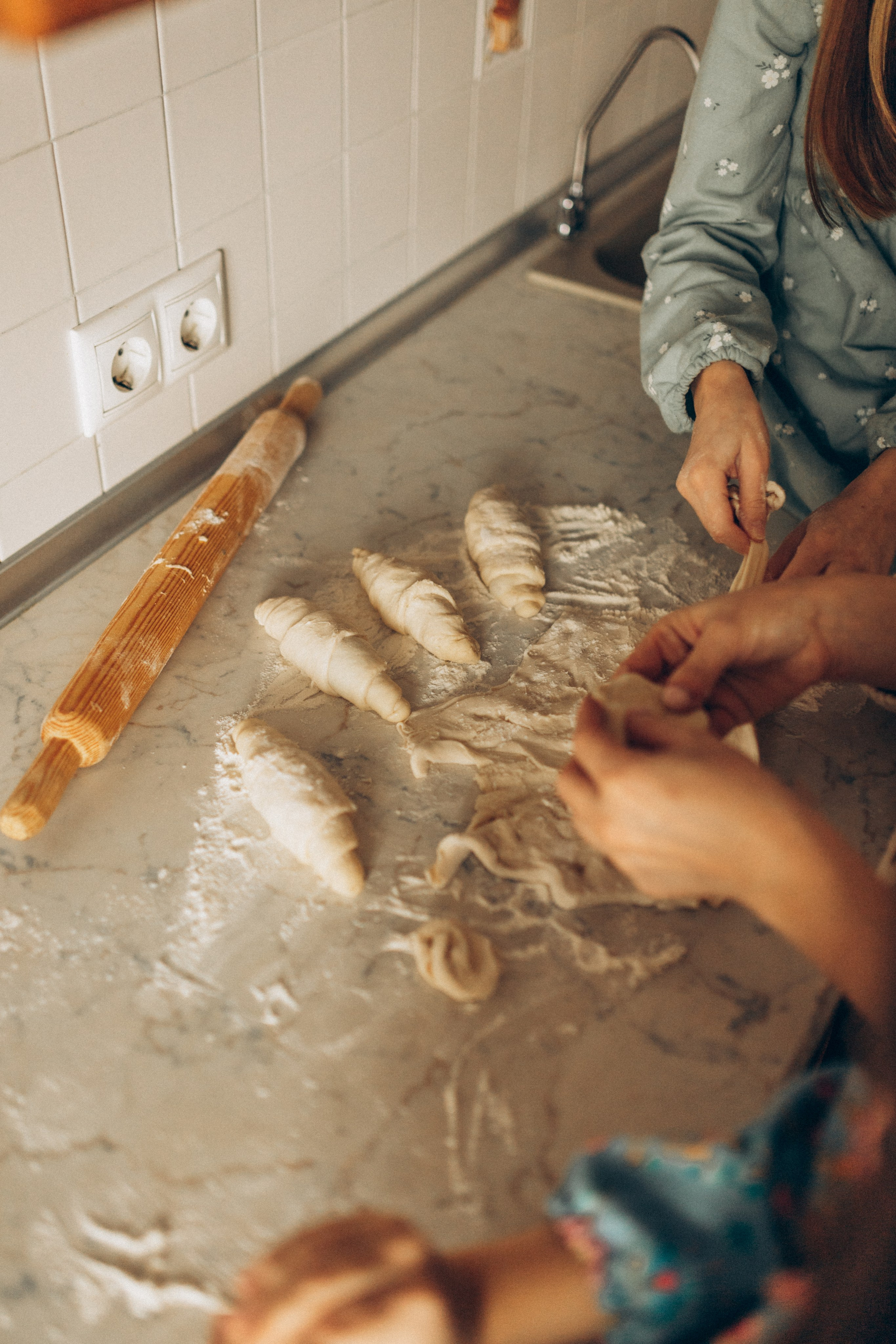 Наталья с Алиной и Ярославой. Семейный фотограф lifestyle в Новосибирске Елена Шпилевая