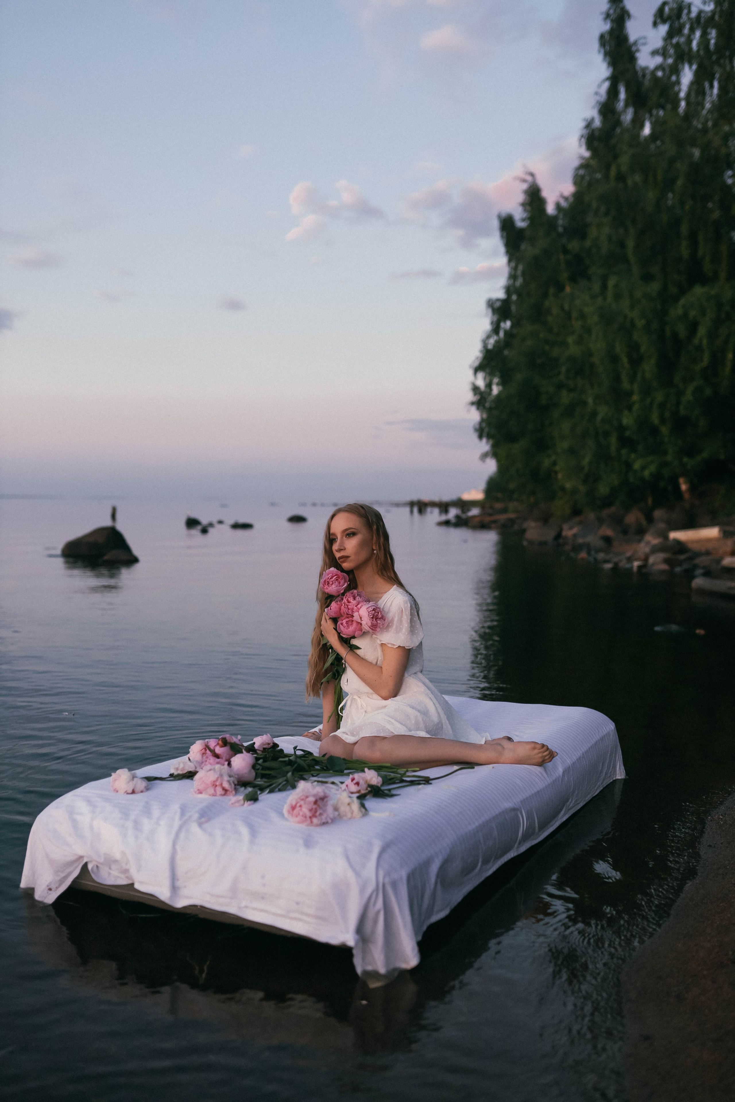 Александра. Главная