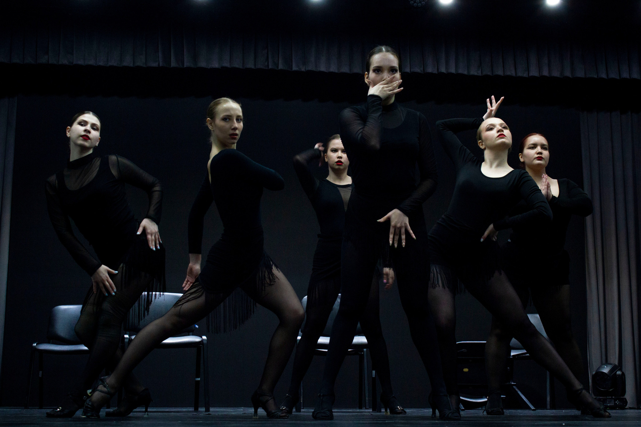 День современной хореографии в Екатеринбургской академии современного искусства