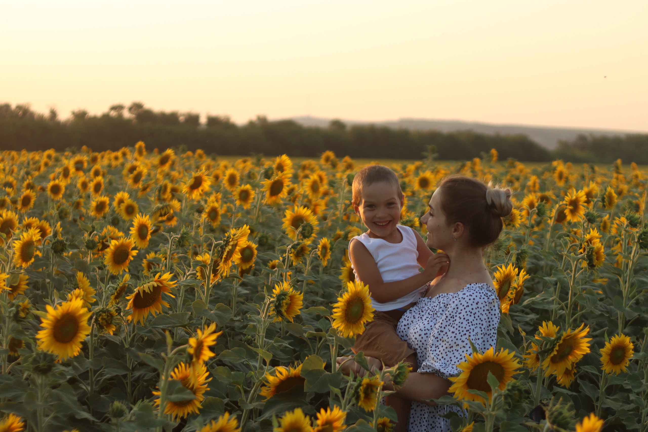 Лавстори, мама и ребенок, индивидуальная съёмка. Семейная и детская фотография в Плешаново. Валерия Вибе