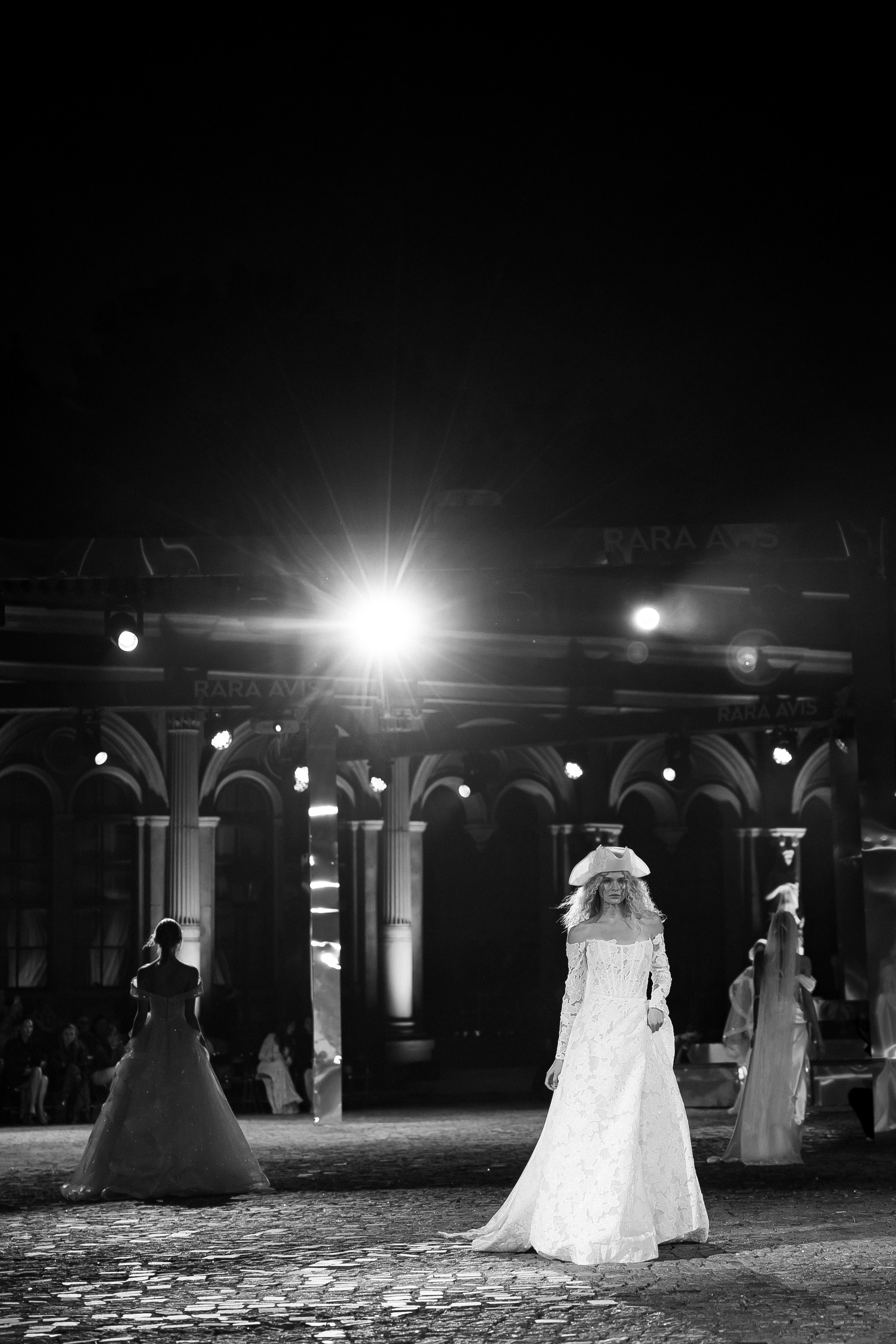 Rara Avis Fashion Show 2025. Свадебный фотограф Москва и Санкт-Петерург Артем Мамонов