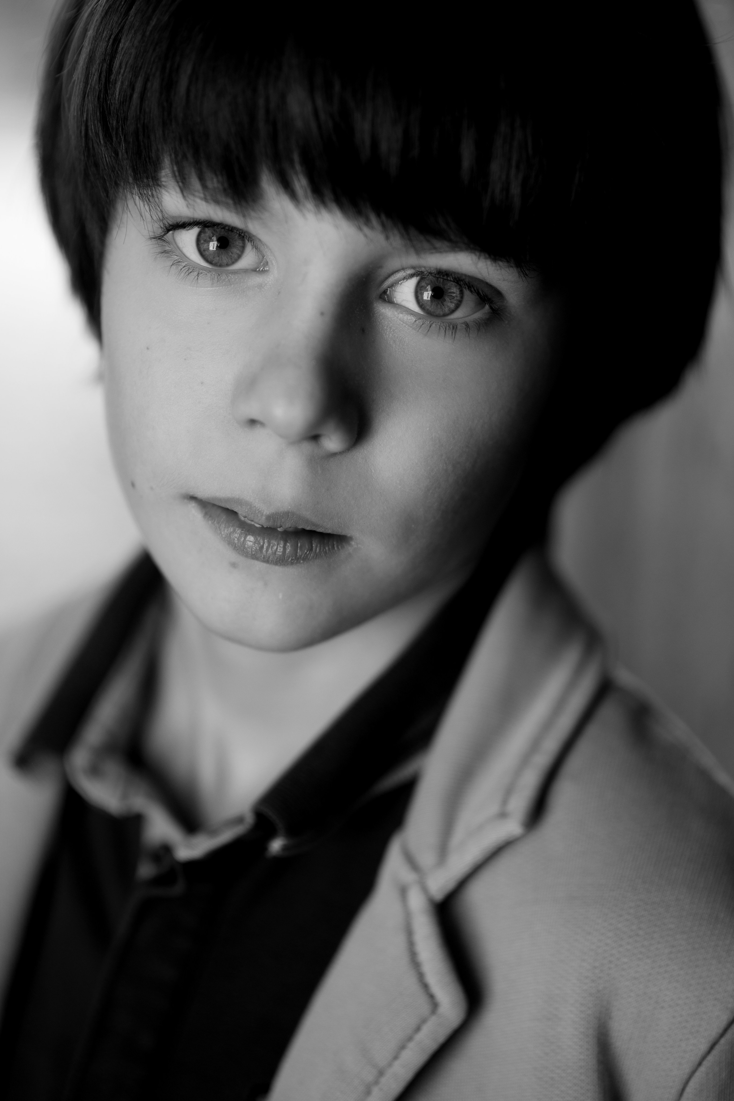 Фотосессия мальчика в старом городе. Главная