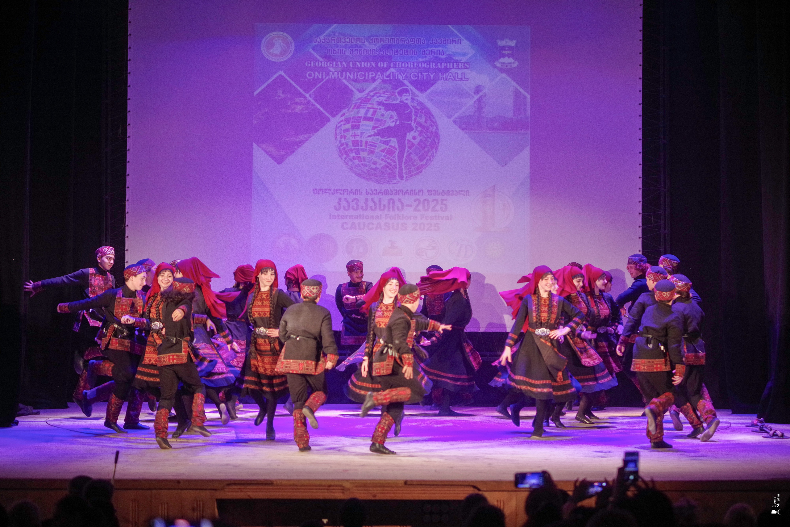 Танцы в прекрасном Они. Портретный фотограф Денис Милютин