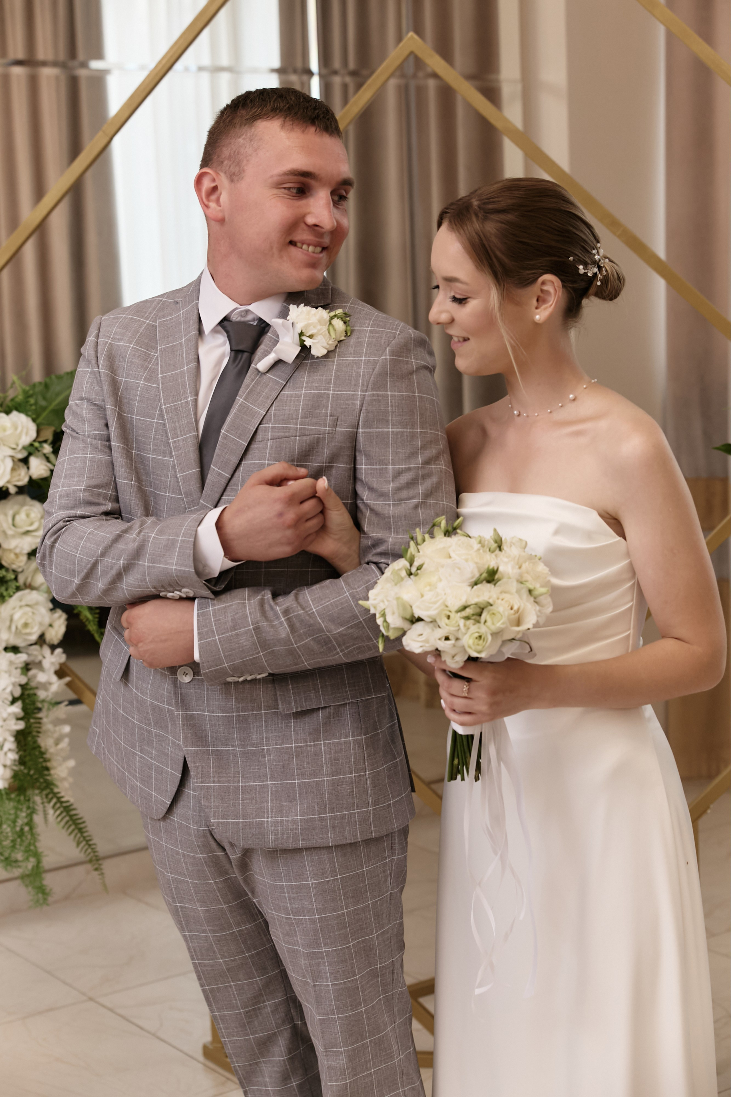 Анонс, свадебная съёмка ул. Новодмитровская, роспись ЗАГС № 4 ул. Бутырская, Иван и Алёна. Фотограф и свадебный фотограф в Москве