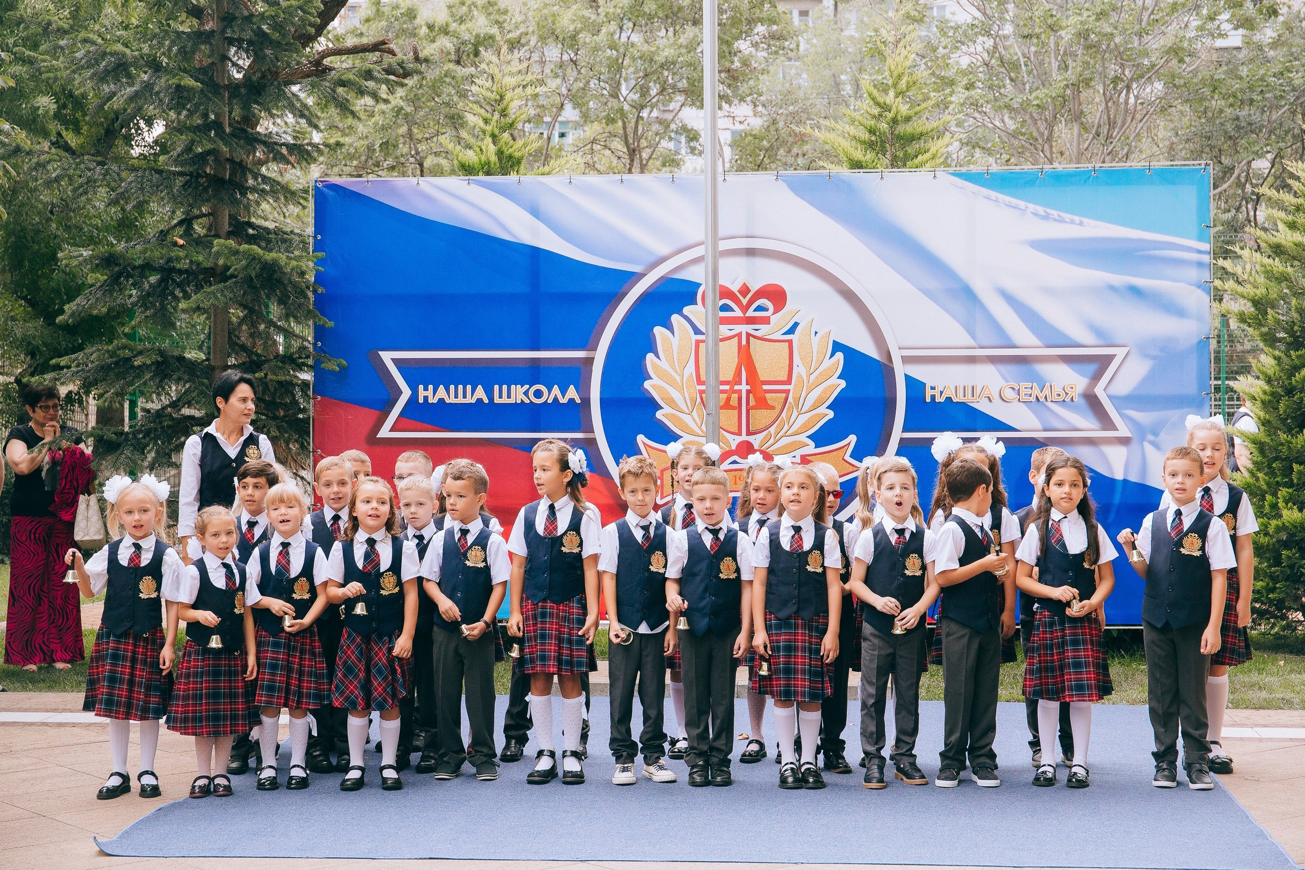 1 класс школа «Личность». Выпускные альбомы Натальи Бутко: Новороссийск, Анапа, Геленджик