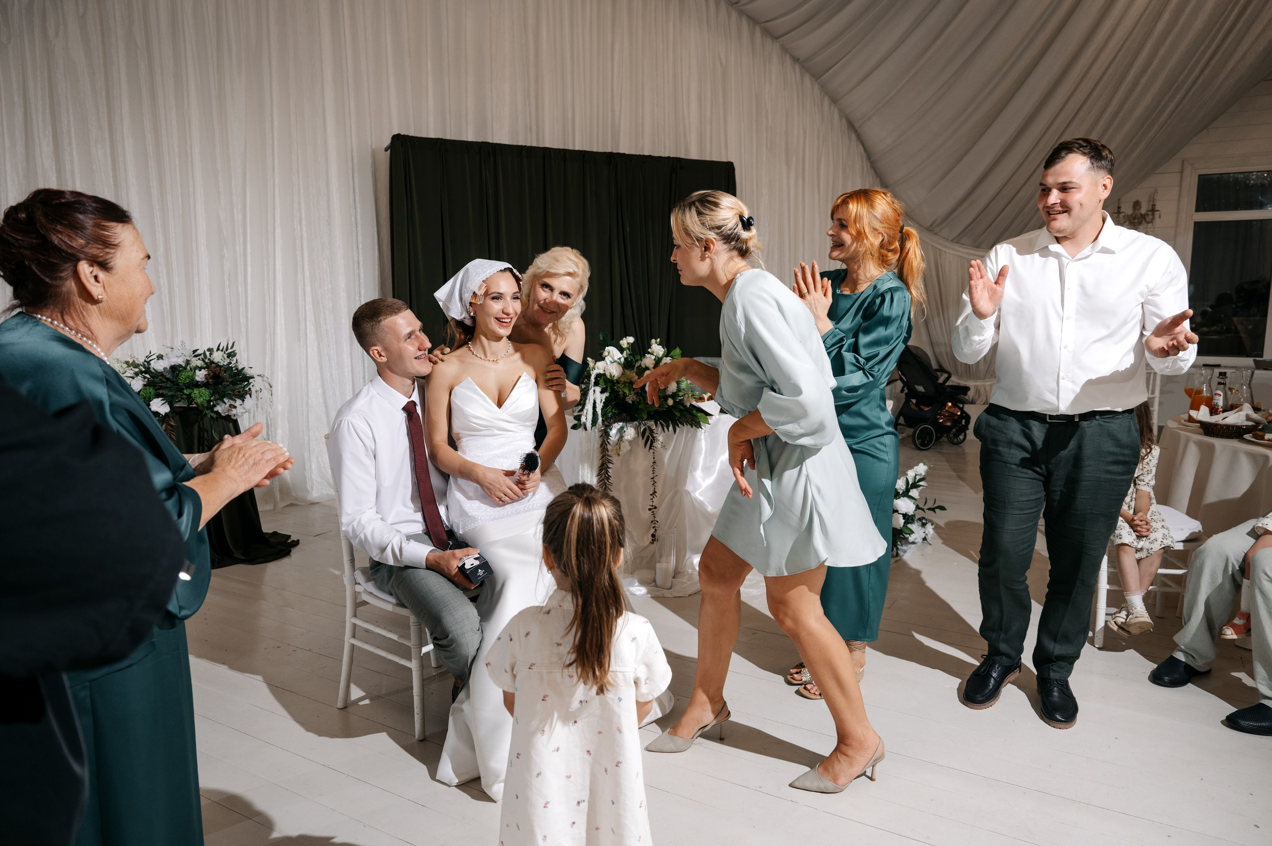 Свадьба в Гребнево в Трубецком. Свадебный и семейный фотограф Виктория Носачёва. Щелково, Москва и МО