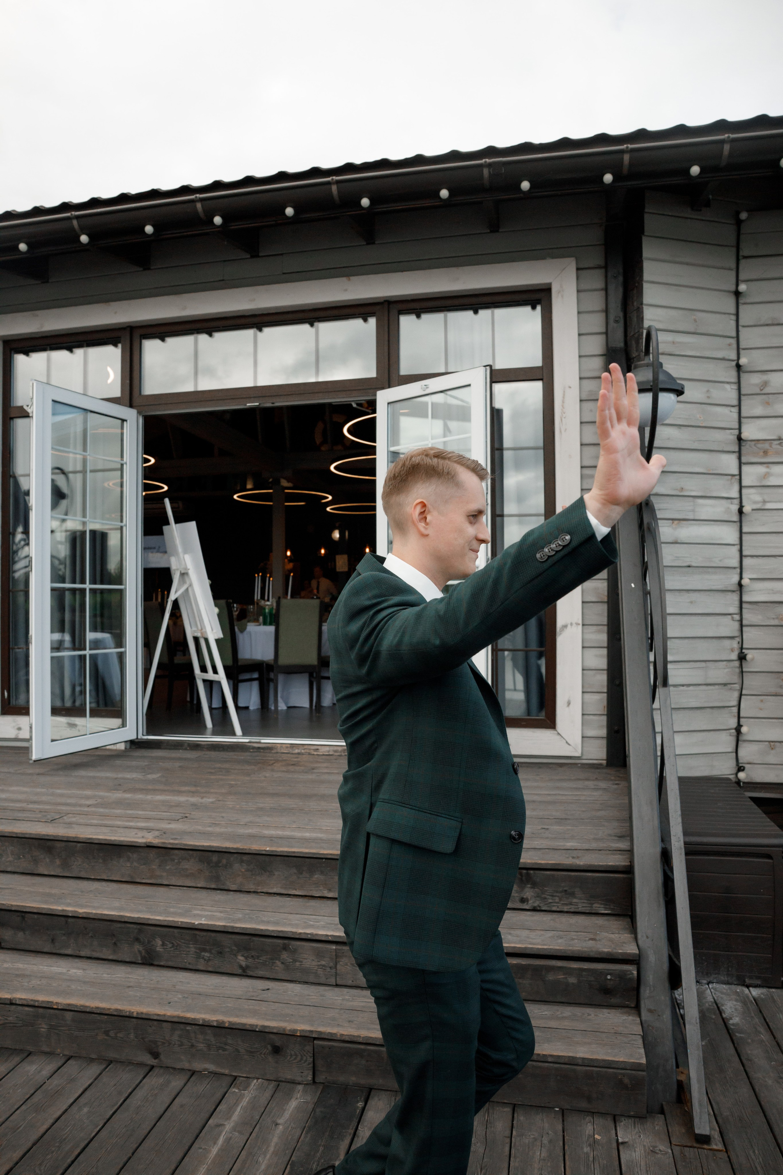 Регистрация в отеле Fish Point, ЗАГС Бутово, прогулка в Остафьево. Свадебный и репортажный фотограф (Москва, Королев и другие)