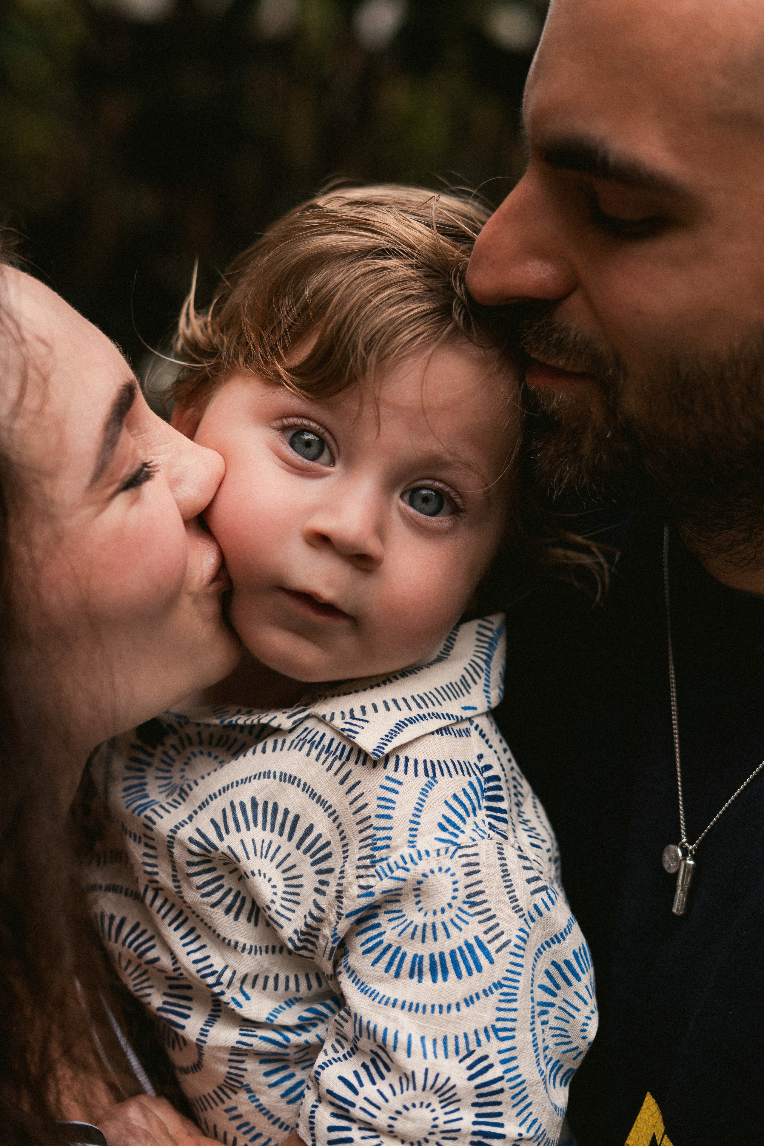 Семейная фотосъёмка на Пхукете – тепло, искренность и любовь вашей семьи на фотографиях. Ян Долматов — фотограф, видеограф и продюсер на Пхукете, Таиланд