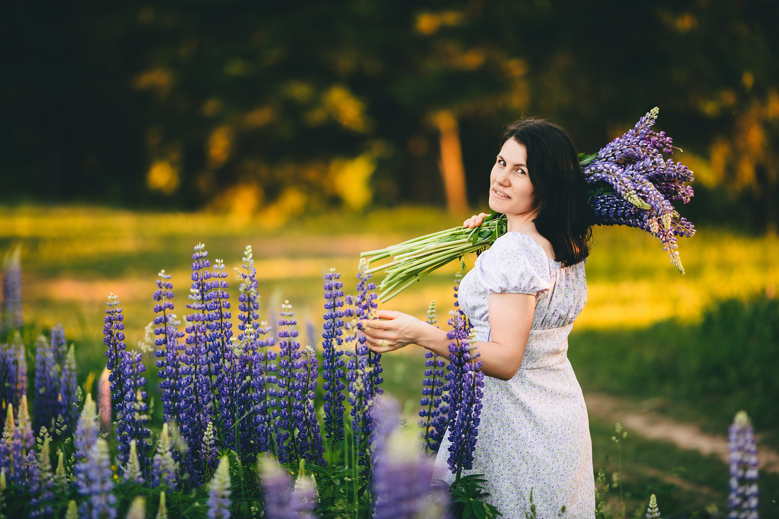Фотосессия в люпинах для Крестины. Дима Никитин свадебный и семейный фотограф в Ижевске и Удмуртии с 2007 года