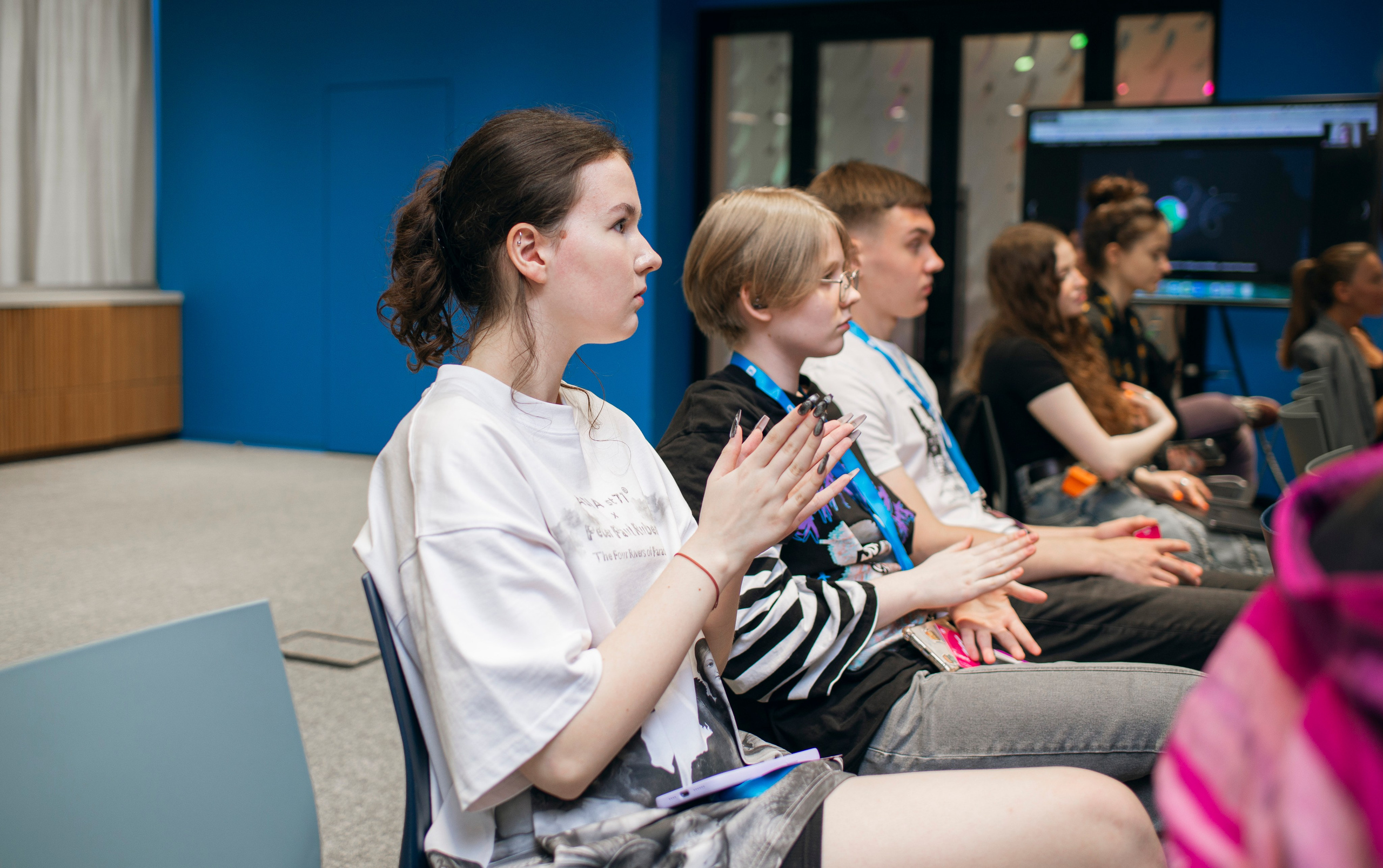 Защита проектов в ВК. Фотограф в Москве Алейникова Евгения