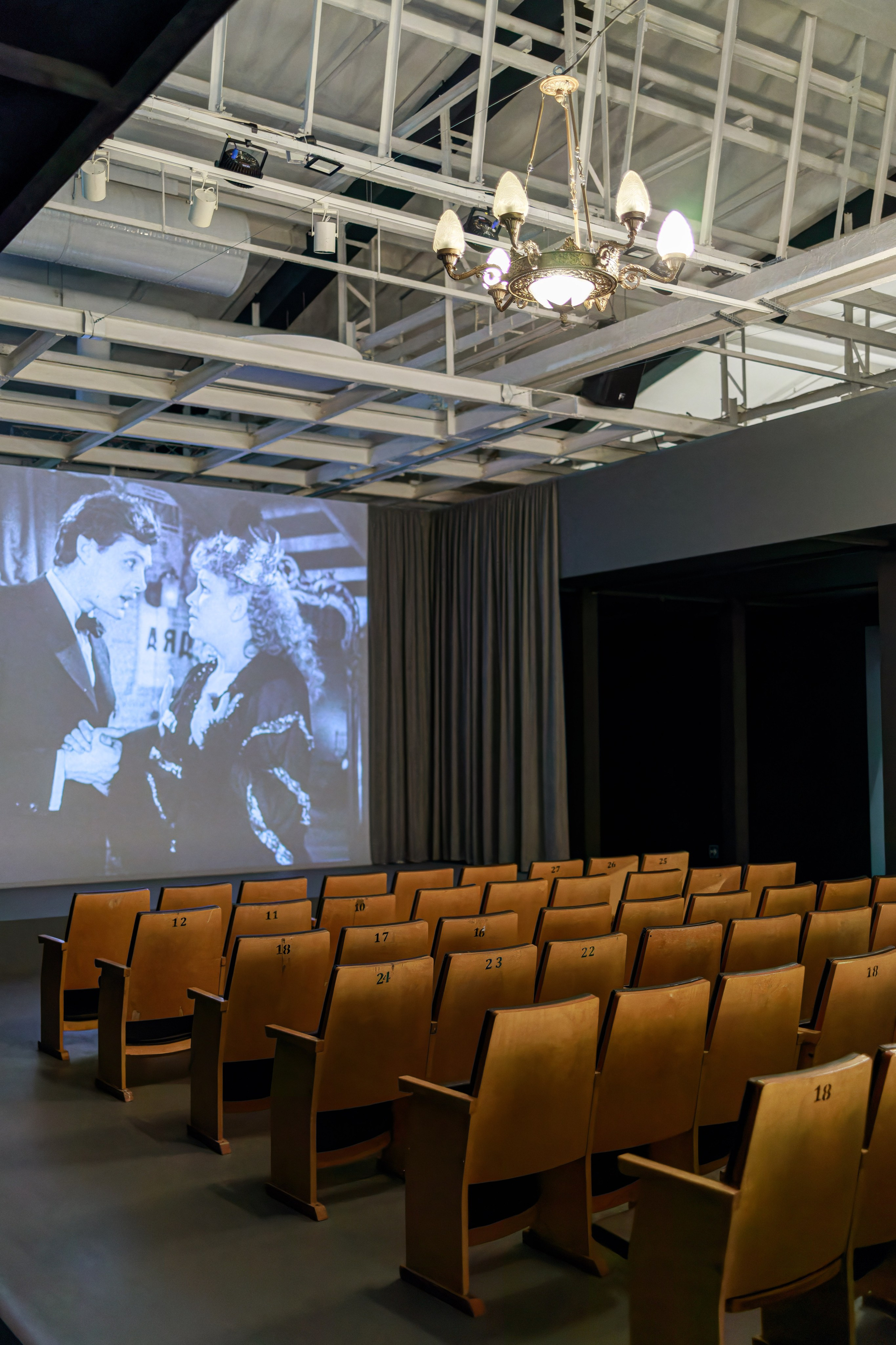 Выставочный проект «Город-Герой Ленинград». Фотограф Балаев Михаил