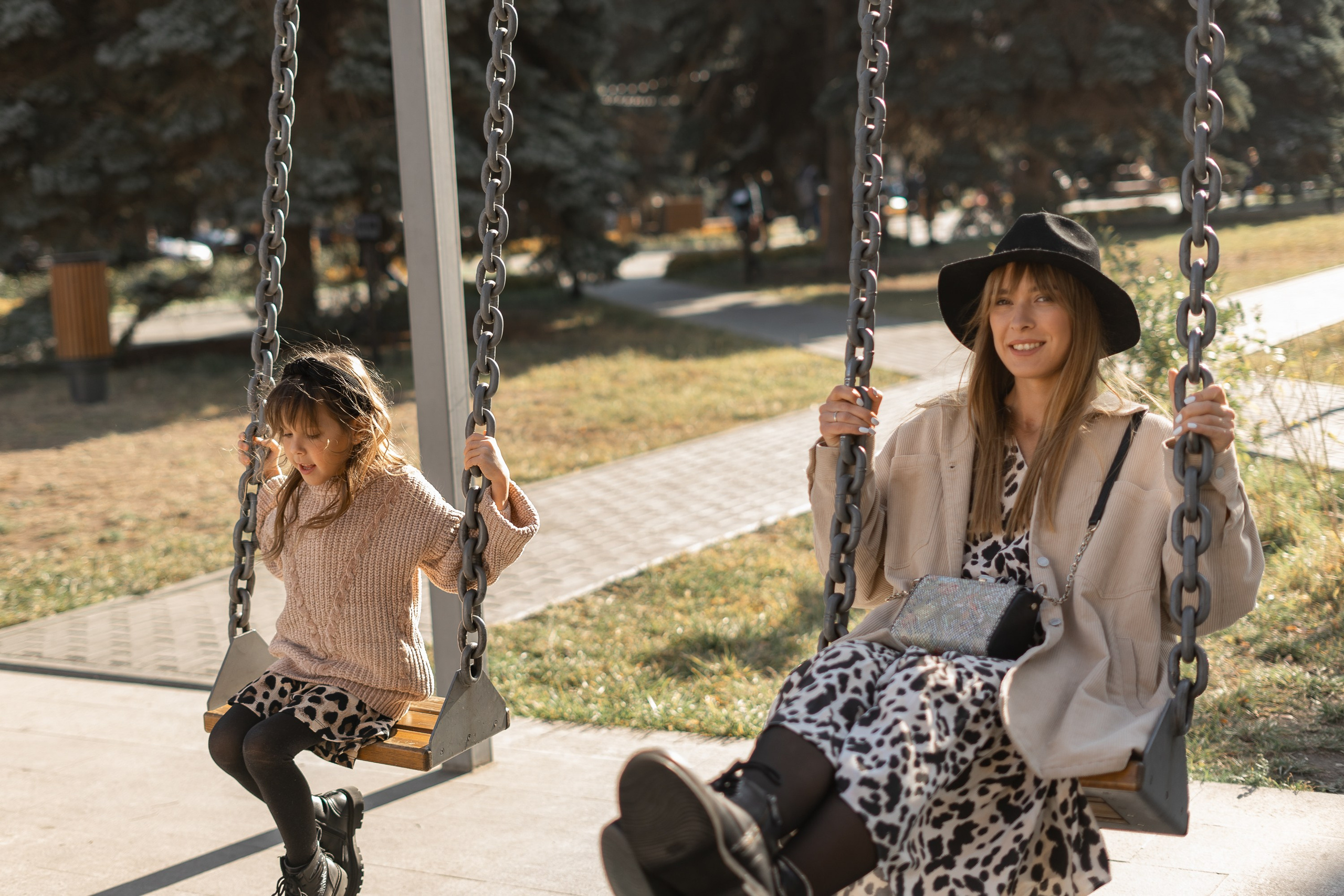 Ксения и Милана. Осенний город. Эстетичная фото- и видеосъёмка Ирина Арсентьева. Челябинск и весь мир