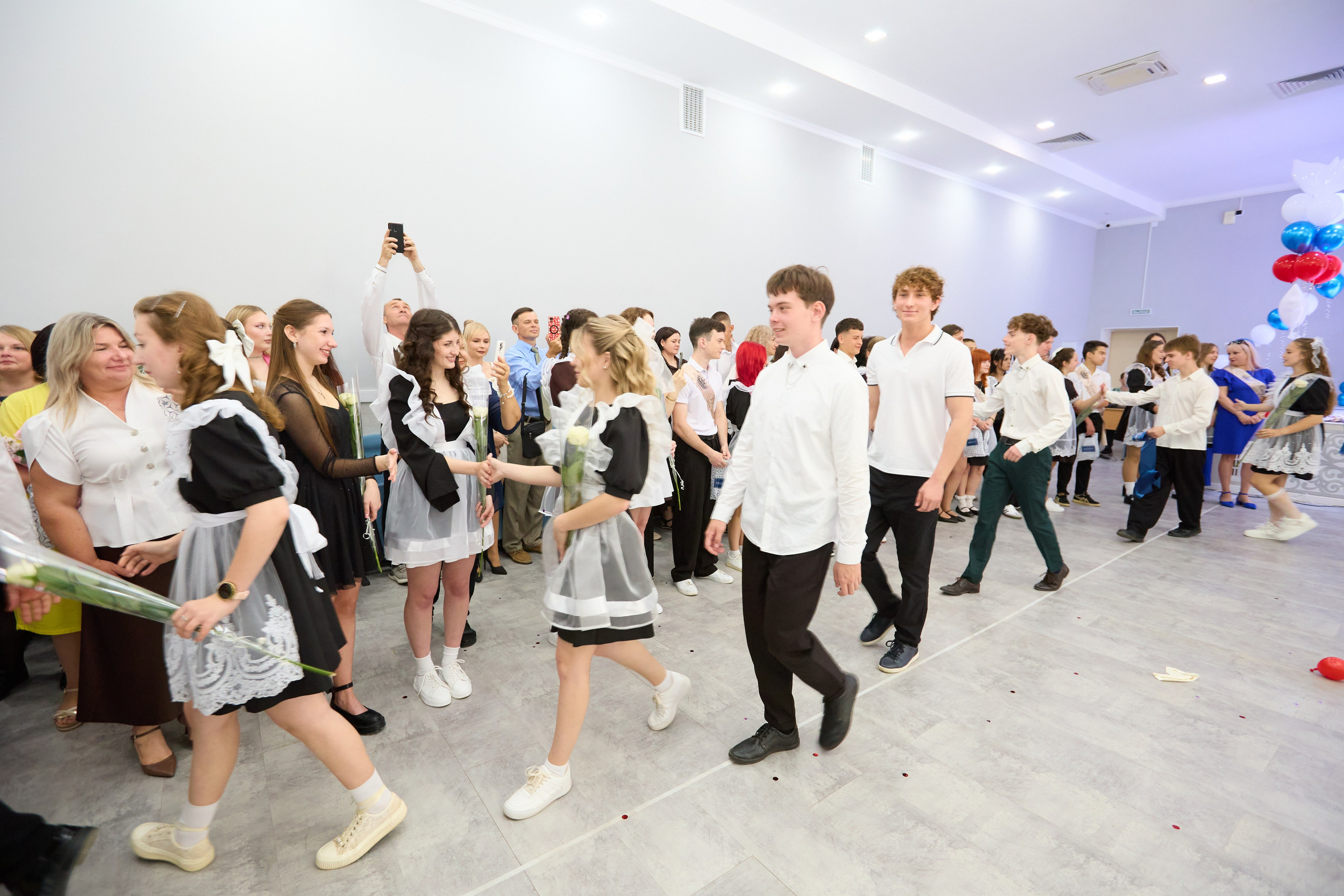 Последний звонок 6 шк 11А Саки. Фотограф в Крыму Светлана Викулова
