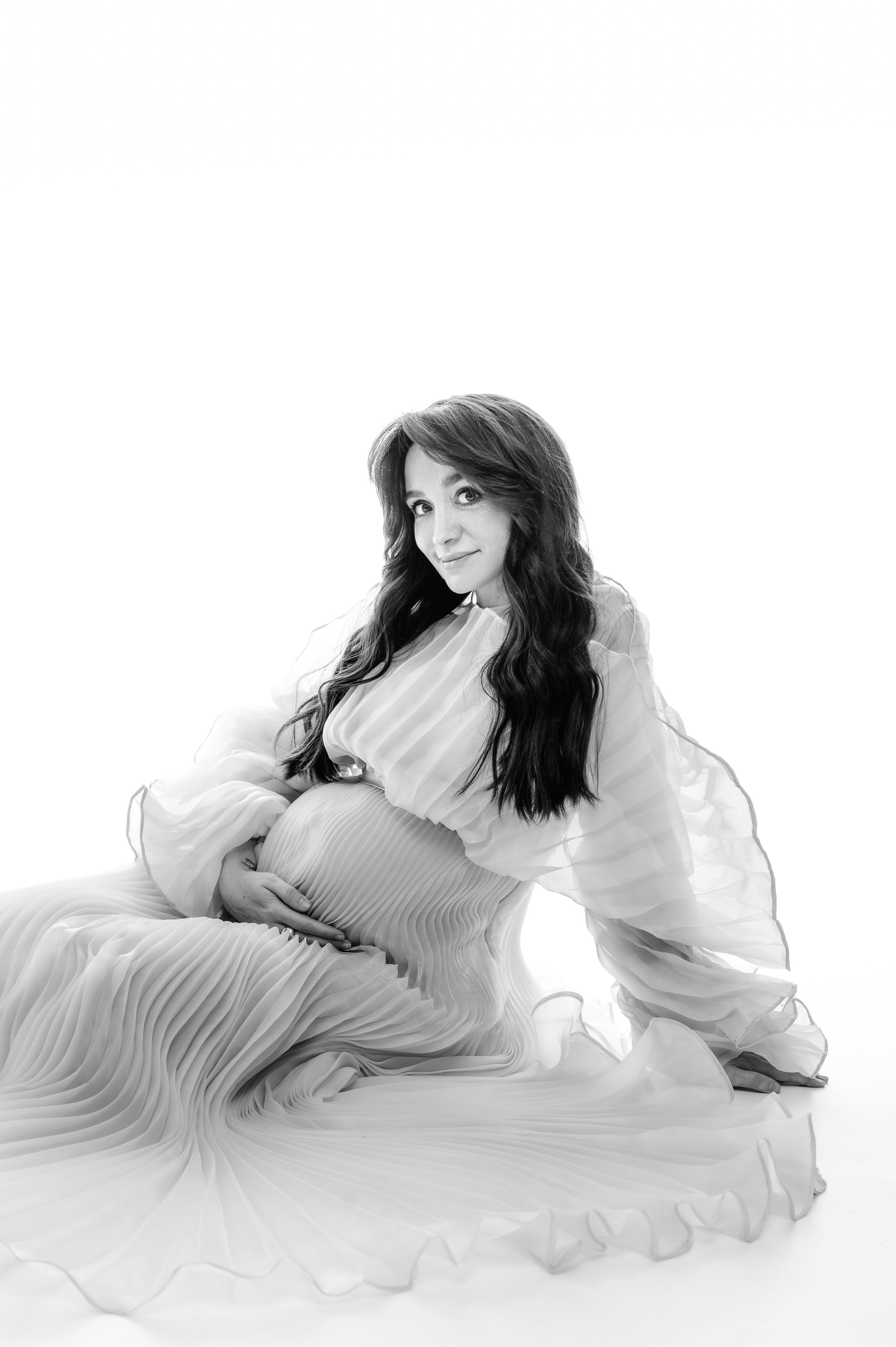 Профессиональный семейный и беременный фотограф в Санкт-Петербурге — Маргарита Иванова. Индивидуальные фотосессии под ключ: от образа до гот. Профессиональный фотограф беременности в СПБ. Стильные фотосессии беременности в стиле минимализм и классическая фотография