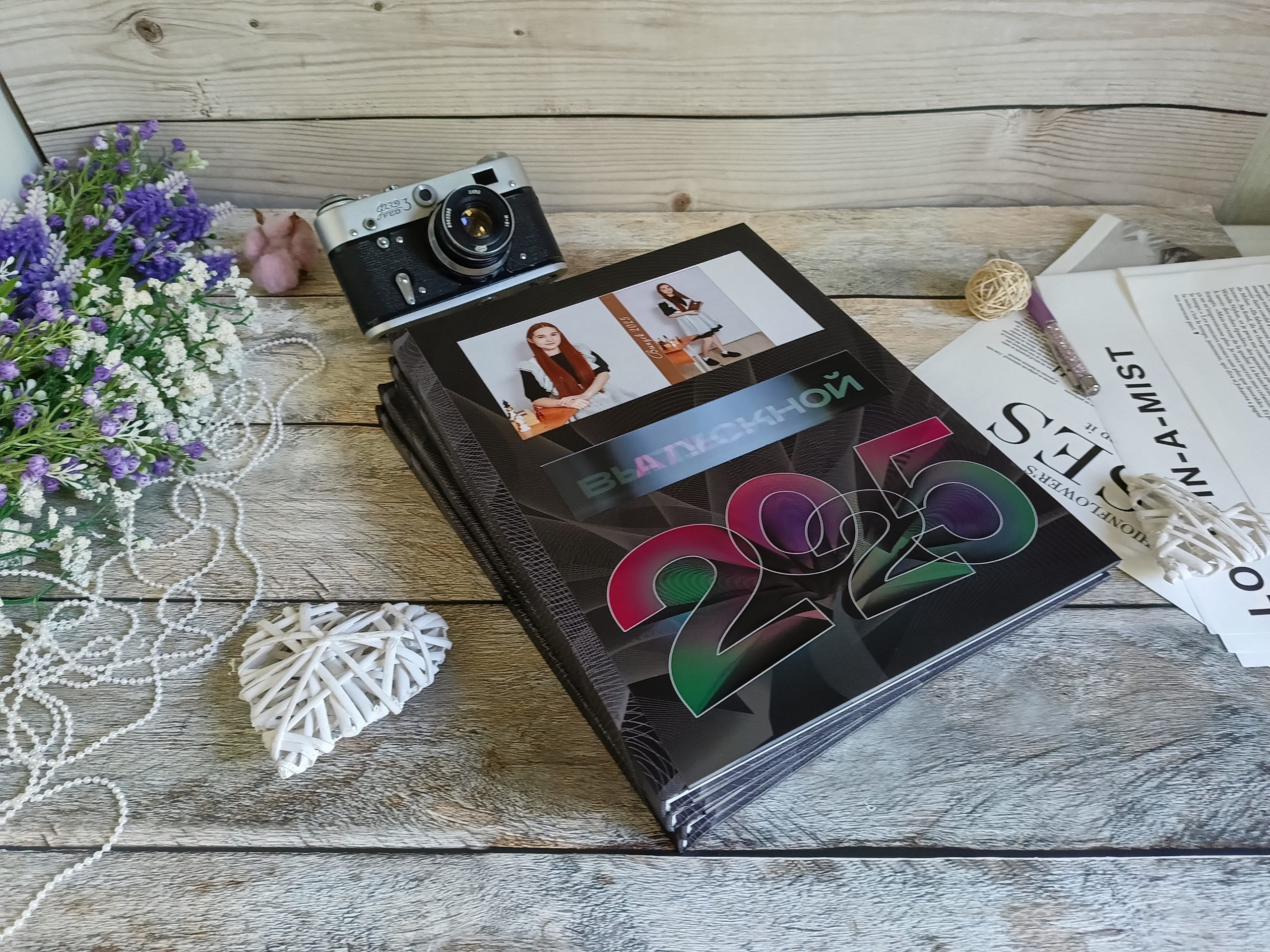 Школьные альбомы. «ФотоЛерия» ФОТОГРАФ ВЫПУСКНЫЕ АЛЬБОМЫ